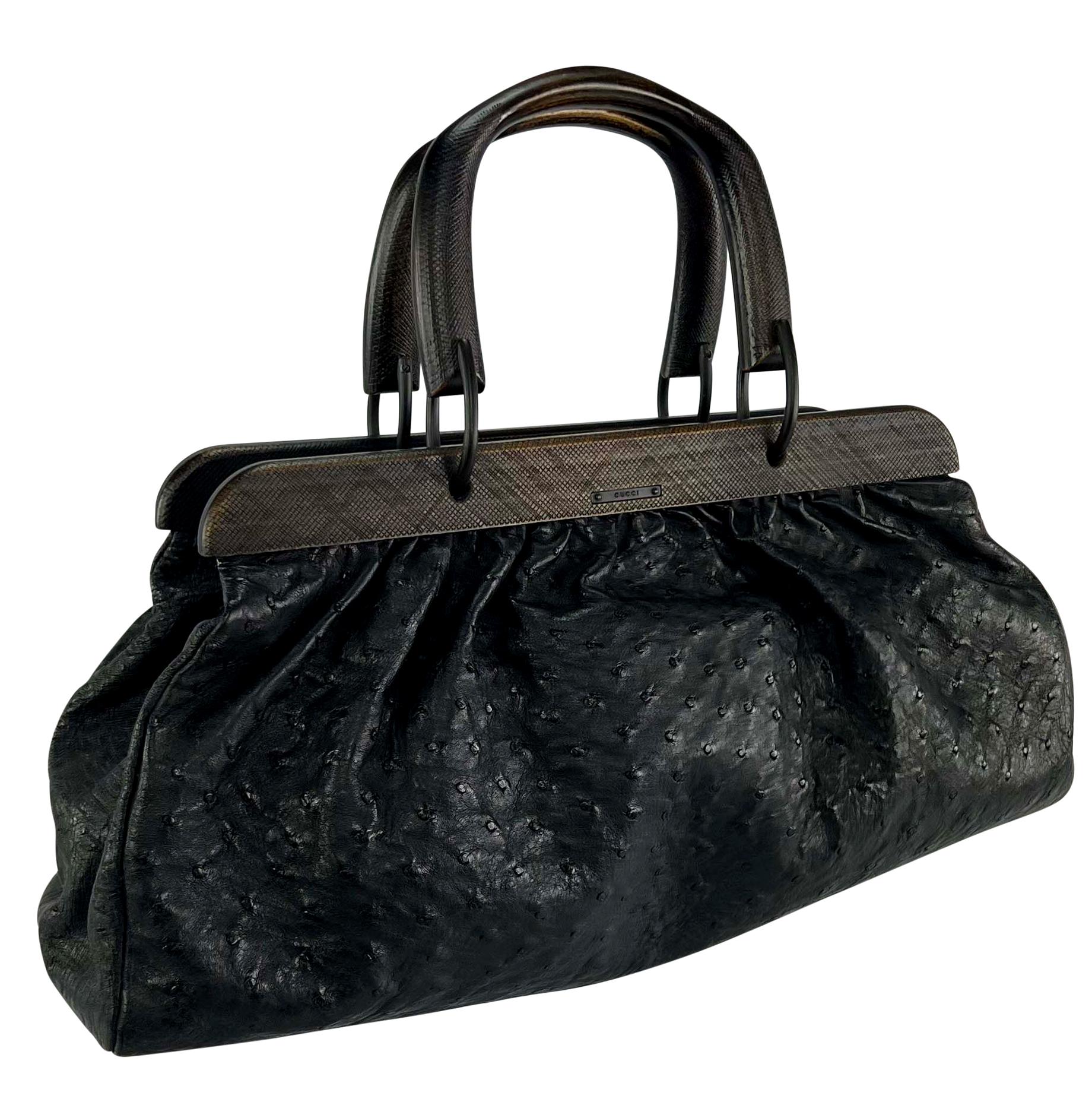 F/W 2002 Gucci by Tom Ford Genuine Ostrich Black Leather Medium Top Handle Bag en venta 3