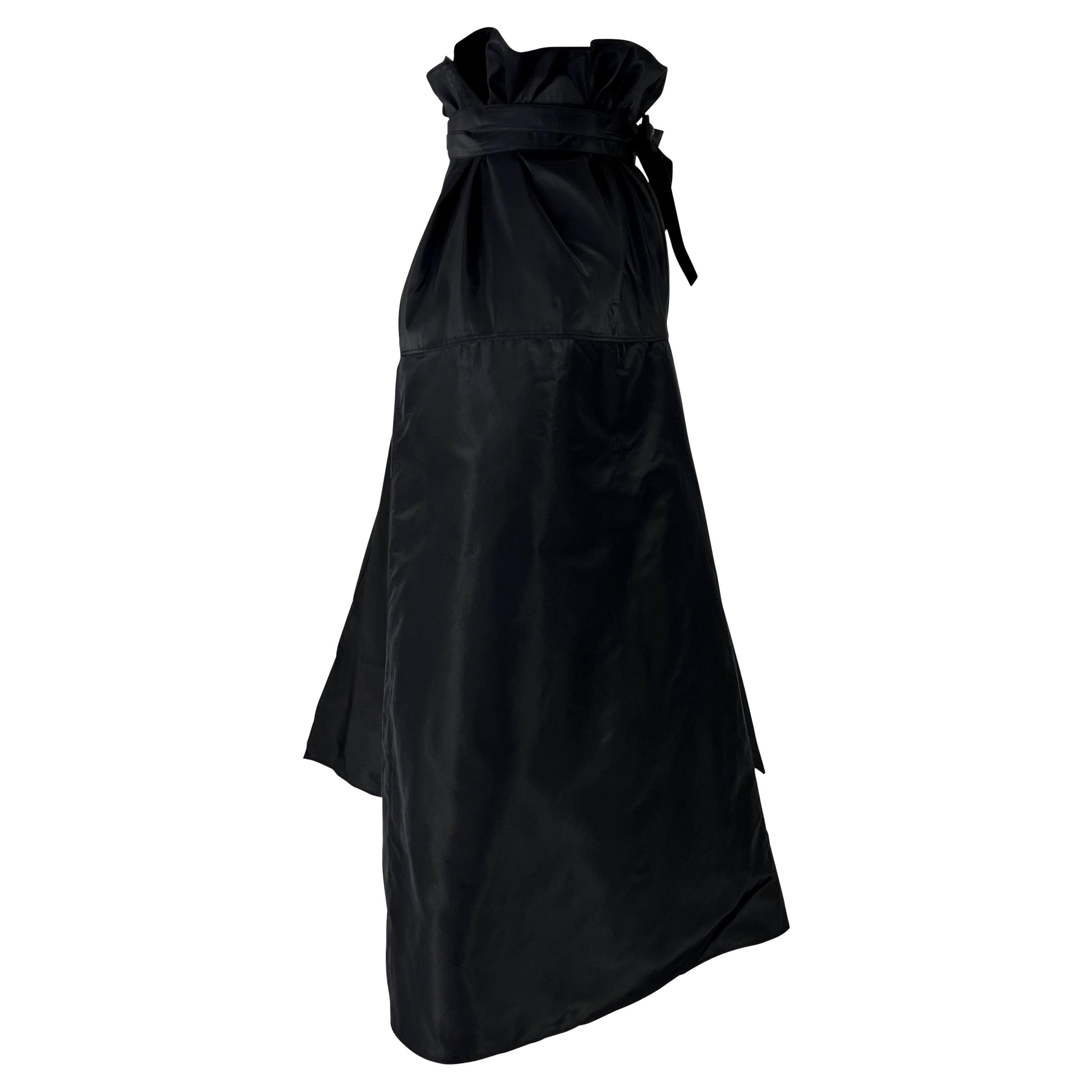 S/S 2002 Gucci by Tom Ford Runway Black Silk Taffeta Belted Wrap Oversized Skirt For Sale 4