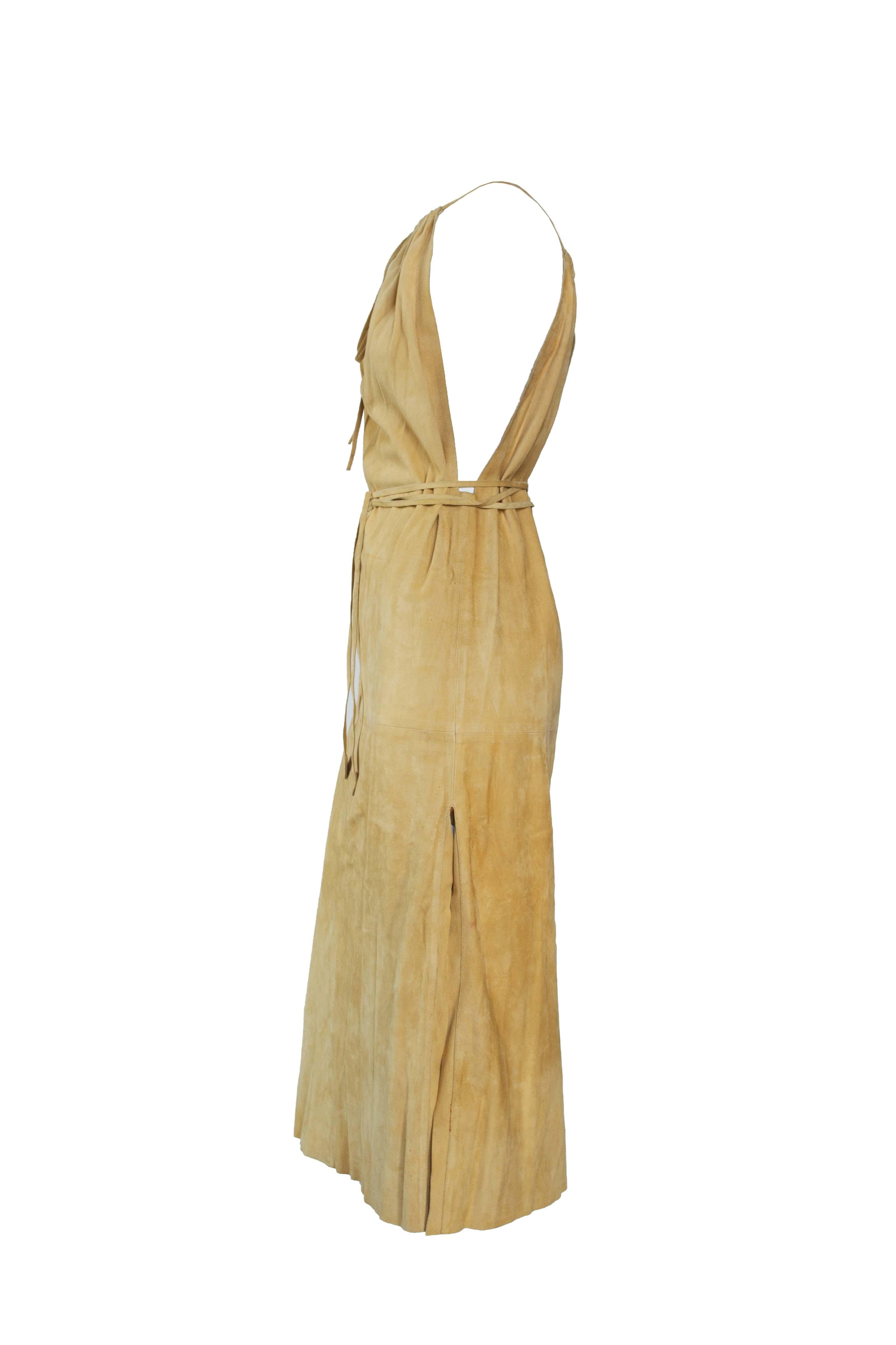 S/S 2002 Gucci by Tom Ford Runway Ad Suede Heart Belted Dress In Good Condition For Sale In West Hollywood, CA