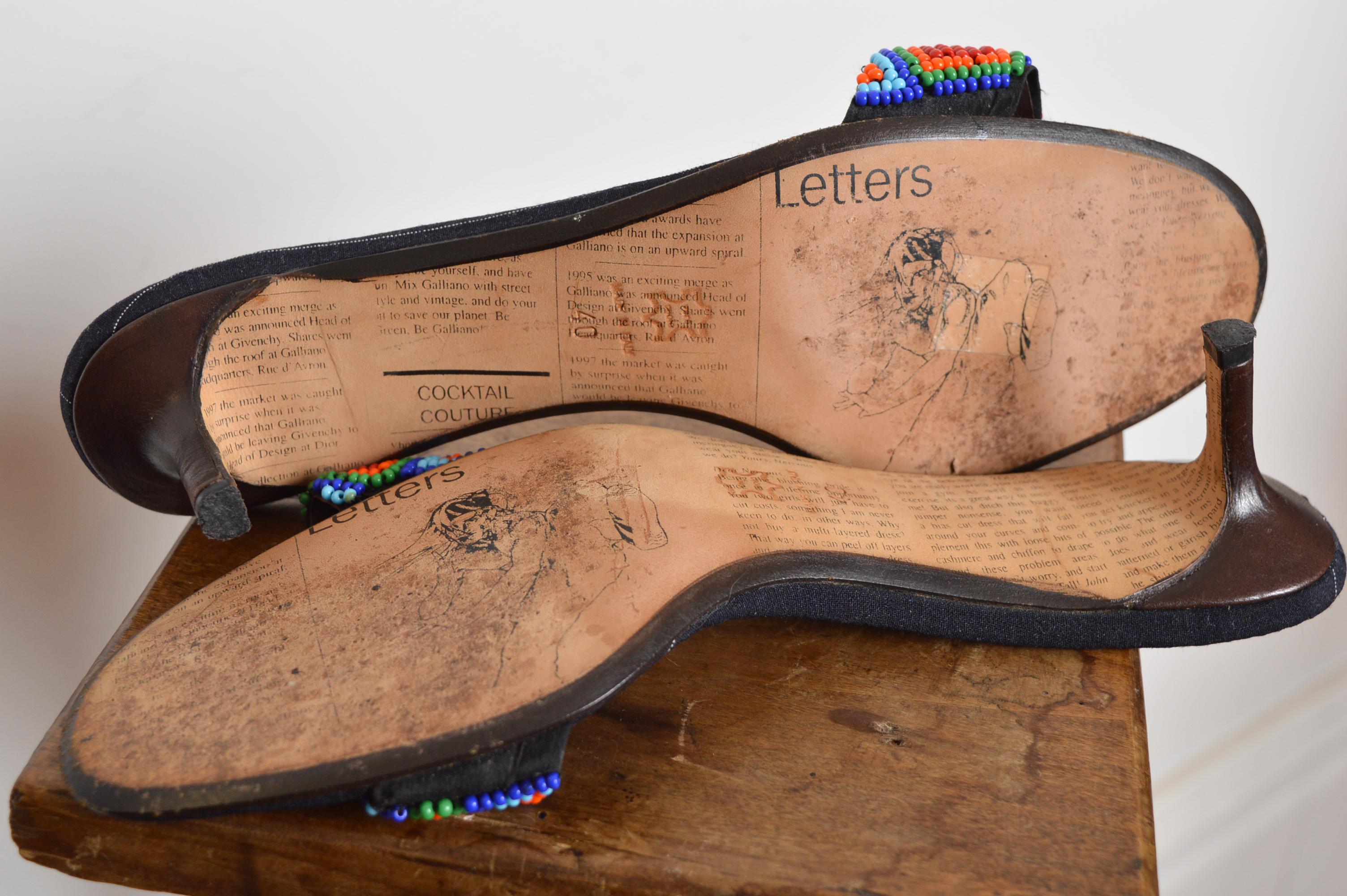 S/S 2002 John Galliano Runway Mini sac en cuir avec perles et chaussures à talons EU40 en vente 8