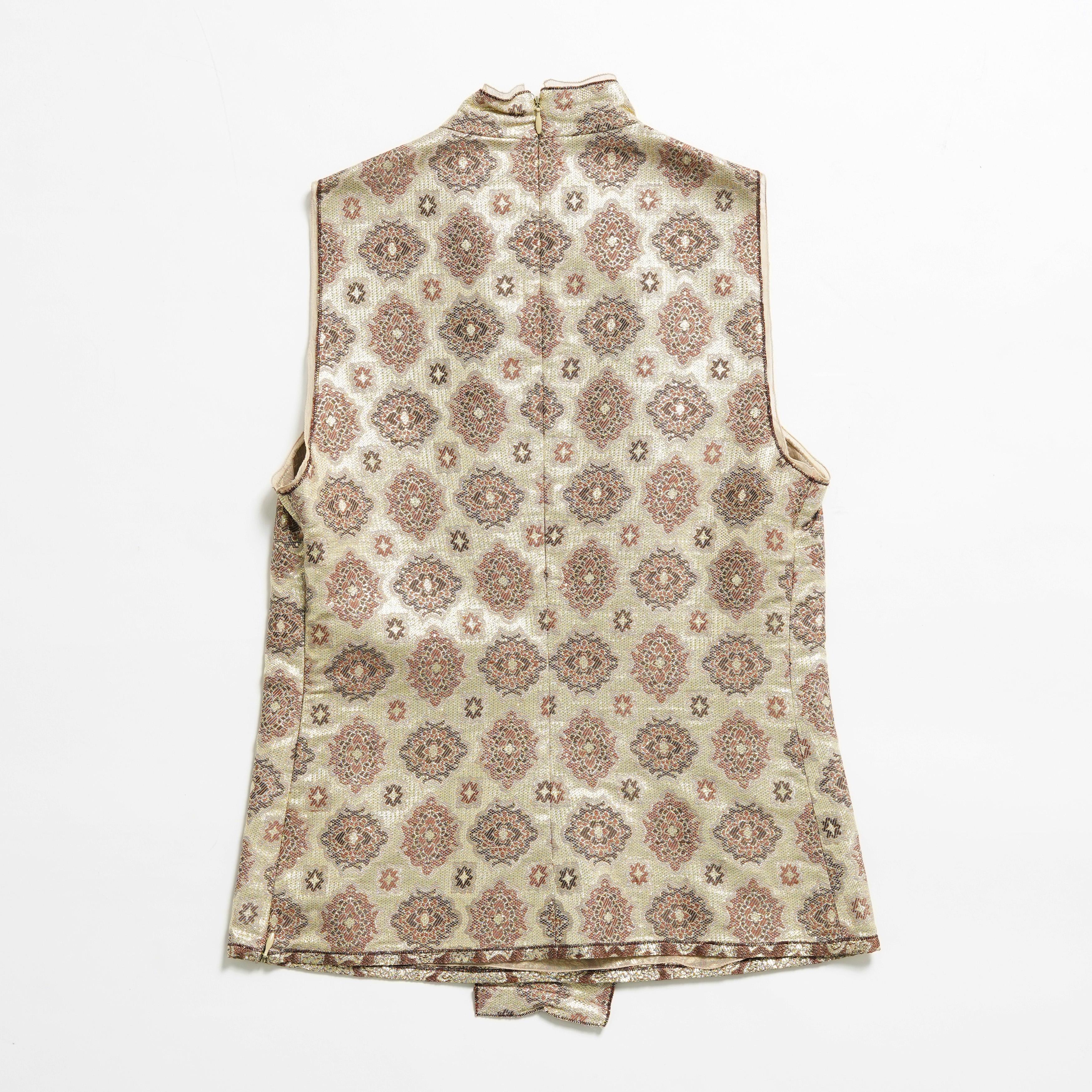 S/S 2002 Prada - Chemisier sans manches à volants en lamé or à motifs décoratifs en vente 6