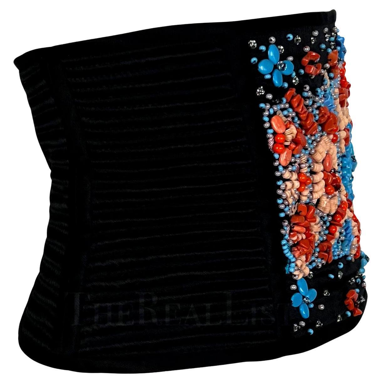 F/S 2002 Valentino Garavani Laufsteg Ad Schwarzer gesteppter, perlenbesetzter Korsett-Gürtel mit Taille im Angebot 9