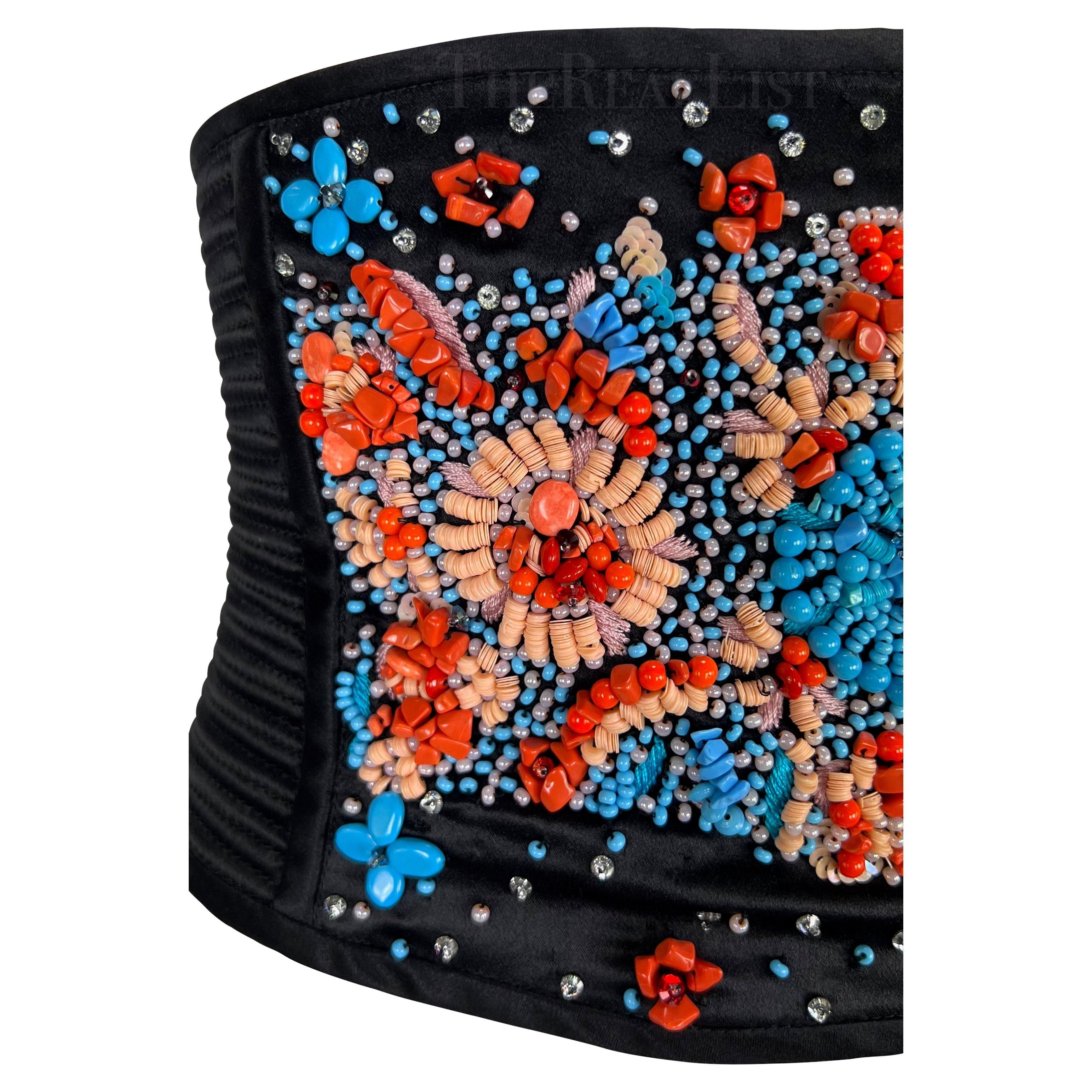 F/S 2002 Valentino Garavani Laufsteg Ad Schwarzer gesteppter, perlenbesetzter Korsett-Gürtel mit Taille im Angebot 1