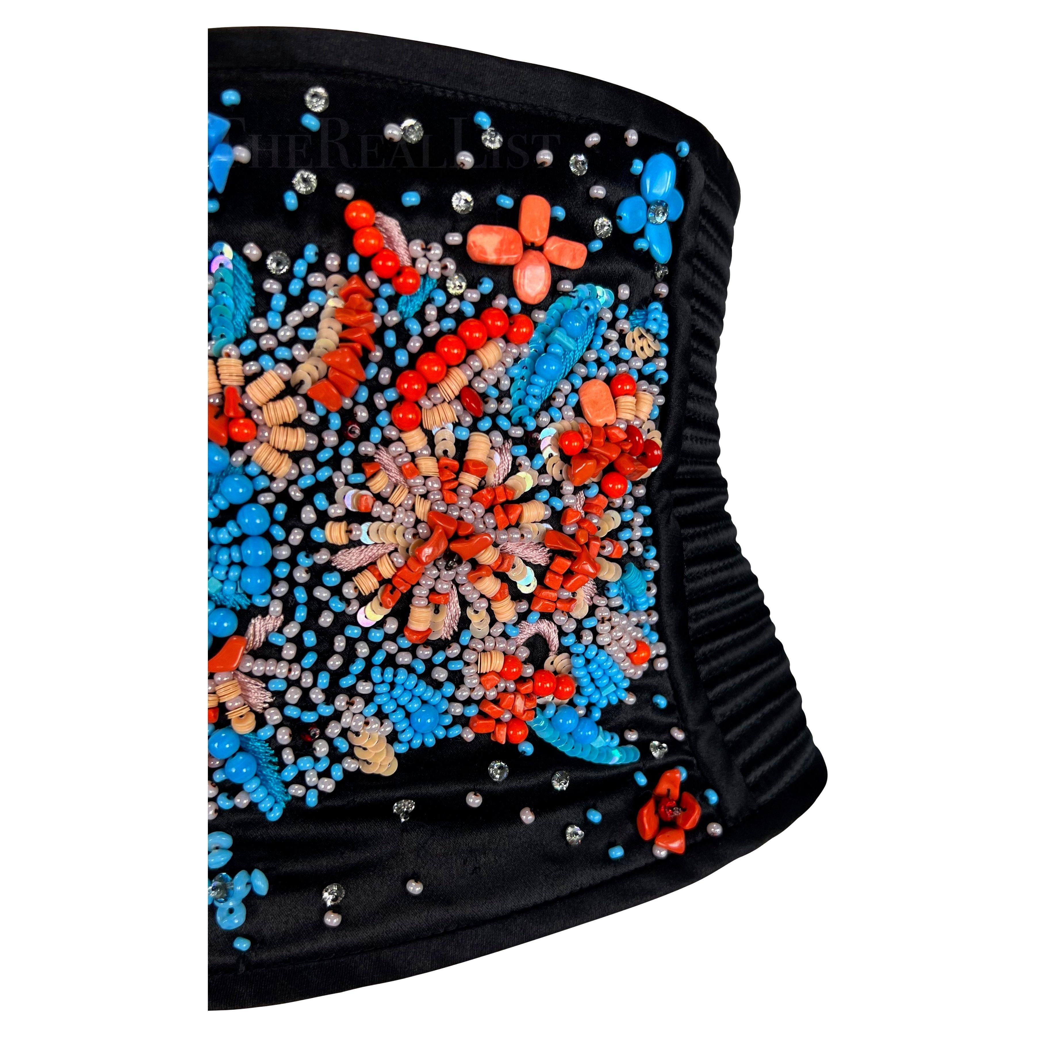 F/S 2002 Valentino Garavani Laufsteg Ad Schwarzer gesteppter, perlenbesetzter Korsett-Gürtel mit Taille im Angebot 3