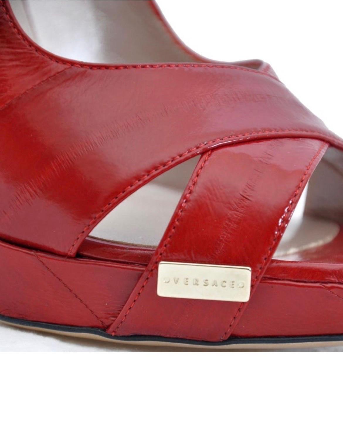 Women's S/S 2002 Vintage Versace Red Eel Skin Platform Shoes  40 -10 NWT For Sale
