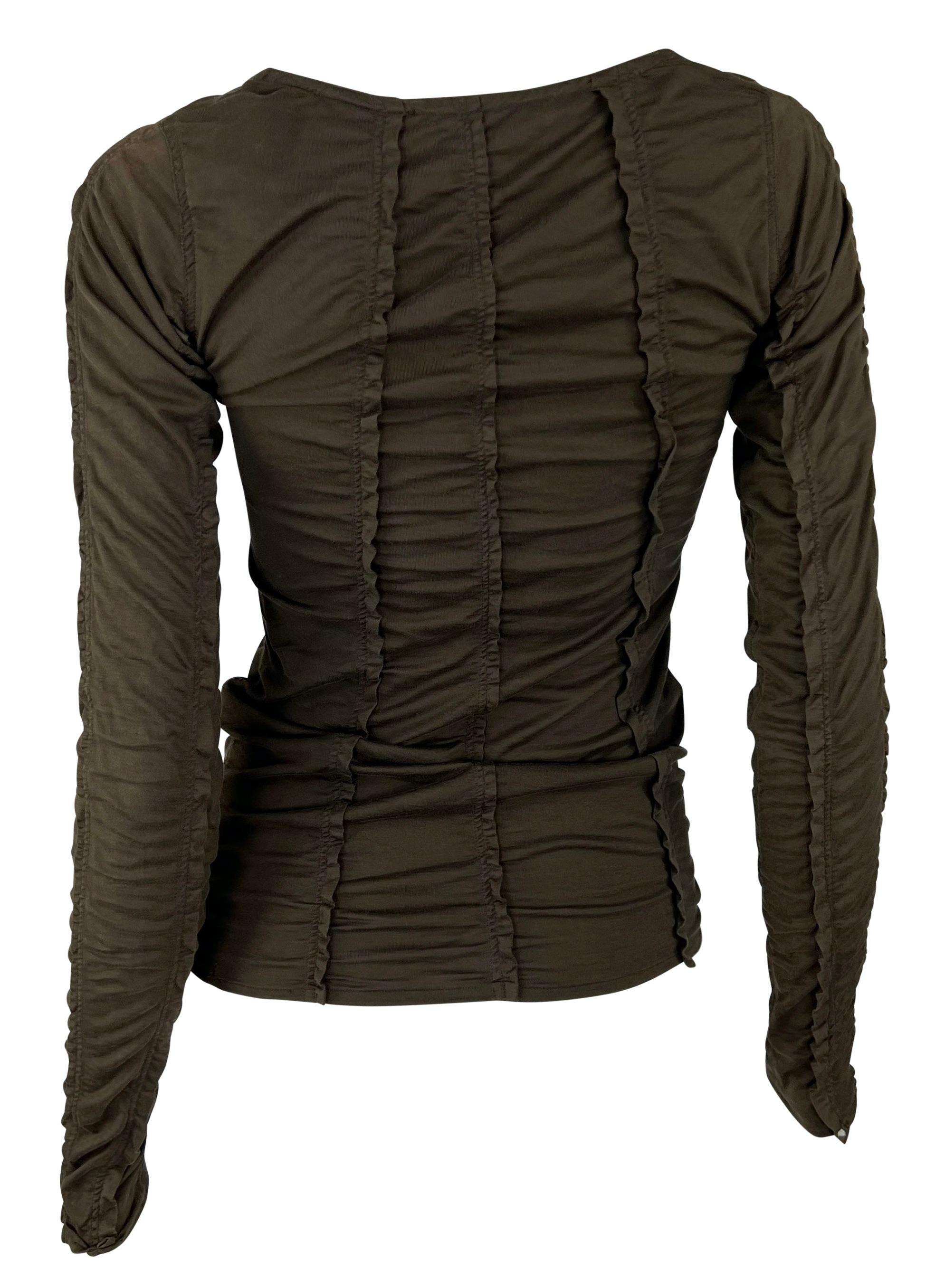 Top a maniche lunghe con pannello elasticizzato marrone di Tom Ford per la P/E 2002 Yves Saint Laurent by Tom Ford In condizioni ottime in vendita a West Hollywood, CA