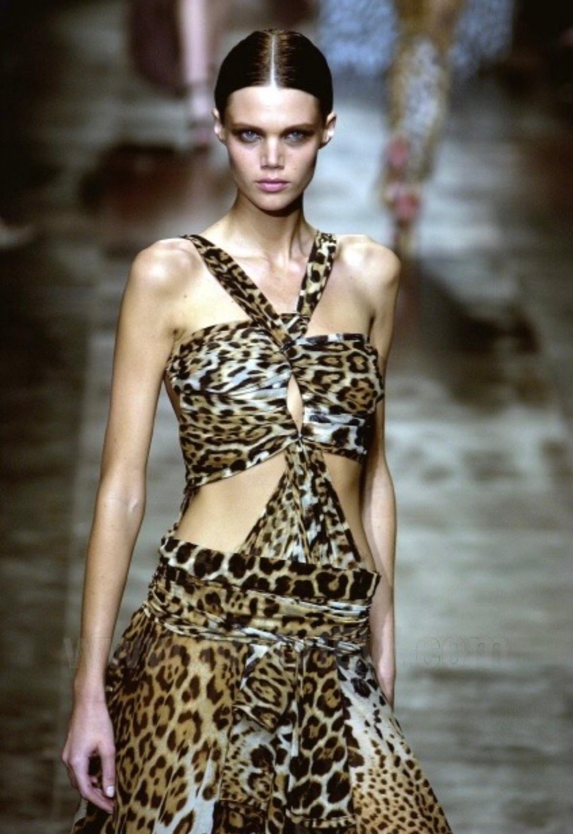 S/S 2002 Yves Saint Laurent by Tom Ford Runway Cheetah Print Chiffon Wrap Gown For Sale 2