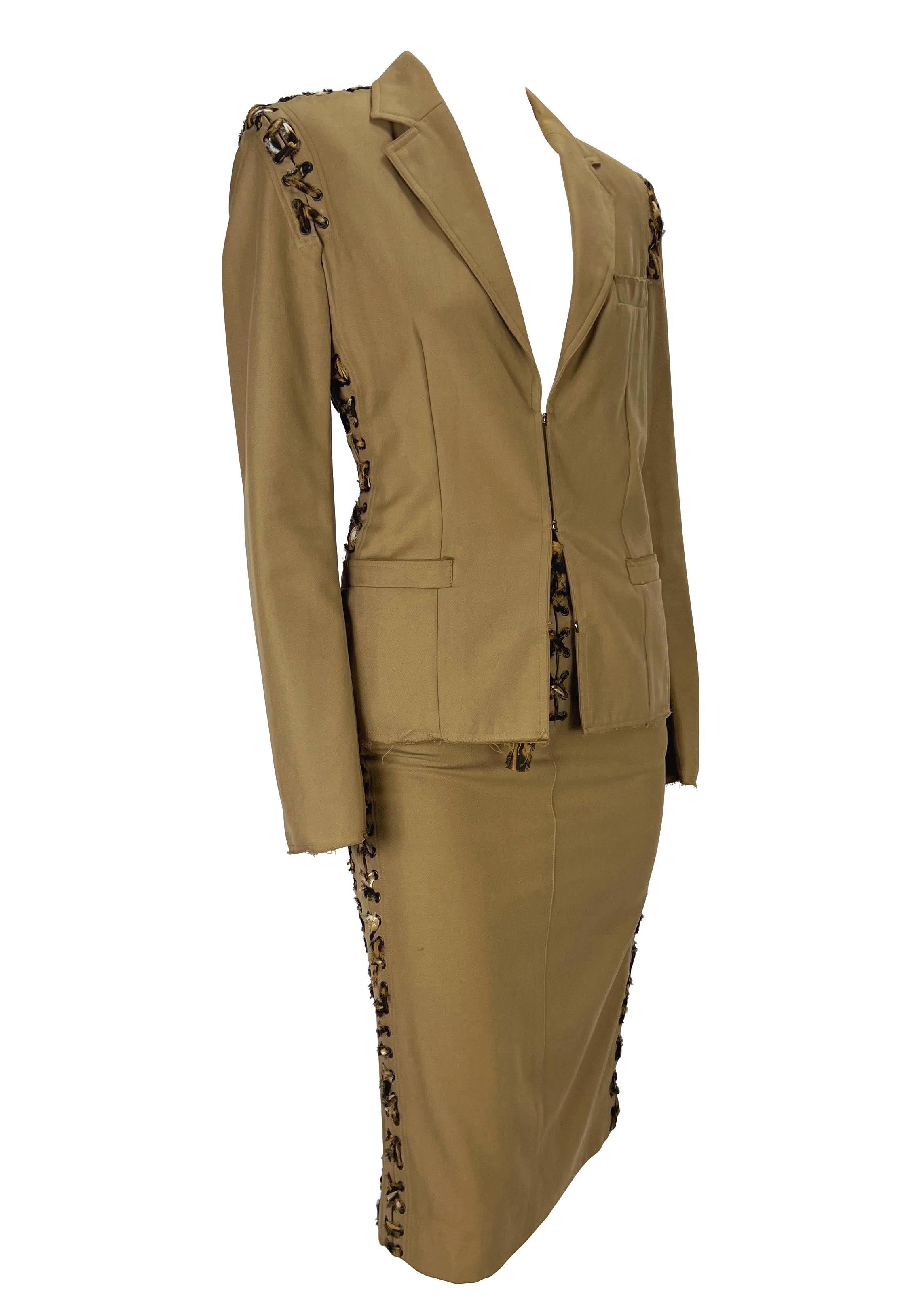 S/S 2002 Yves Saint Laurent by Tom Ford Safari Cheetah Print Lace-Up Khaki Suit (costume) en vente 4