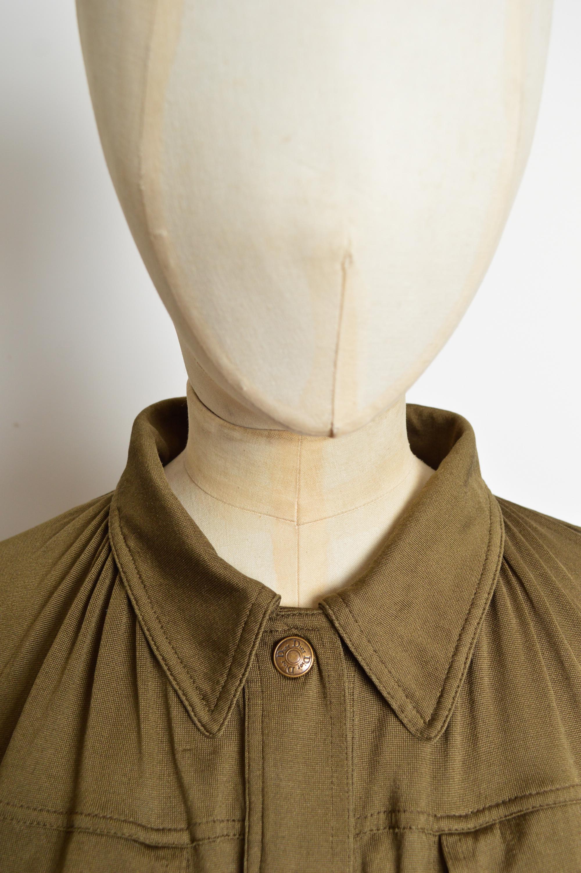 S/S 2003 Christian Dior John Galliano Khakigrünes Batwing-Fallschirm-Minikleid im Angebot 8