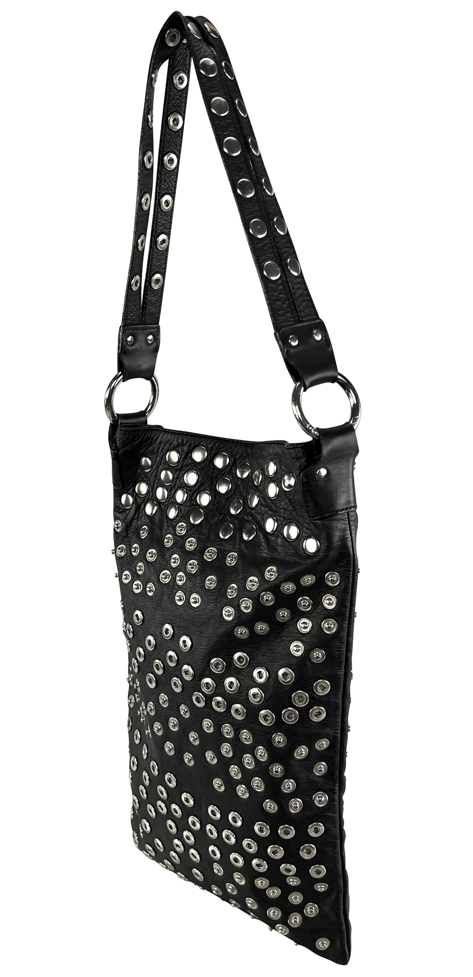 2003 Dolce & Gabbana Runway Snap Adjustable Black Leather Long Shoulder Tote Bag In Excellent Condition For Sale In West Hollywood, CA