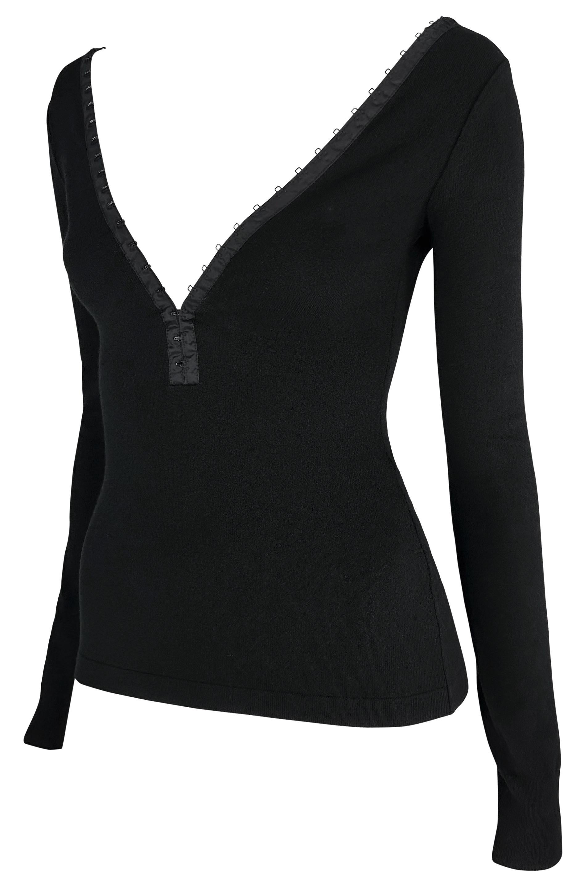 Women's S/S 2003 Dolce & Gabbana Hook & Eye Plunging Black Bodycon Knit Long-Sleeve Top For Sale