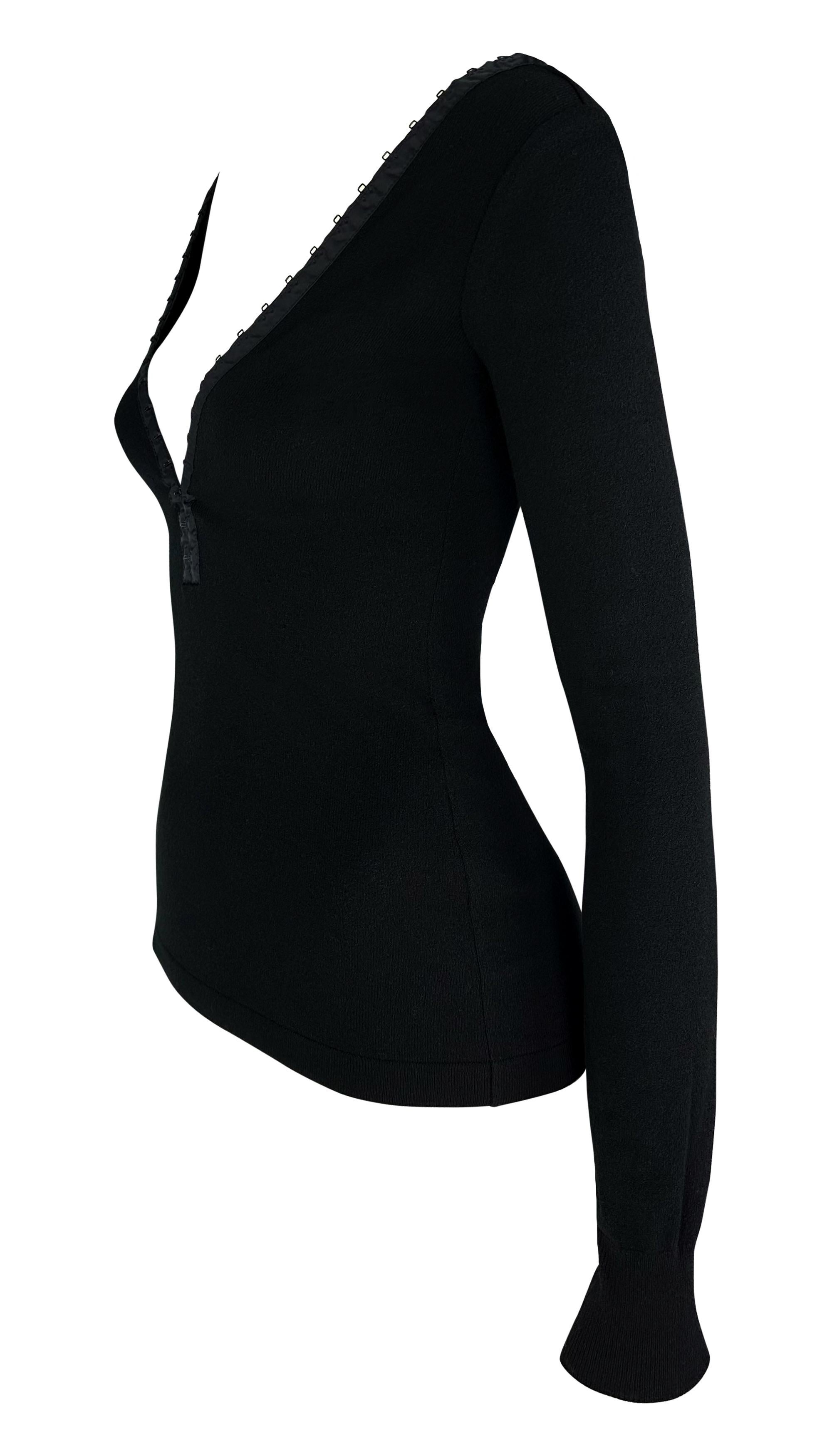 S/S 2003 Dolce & Gabbana Hook & Eye Plunging Black Bodycon Knit Long-Sleeve Top For Sale 1