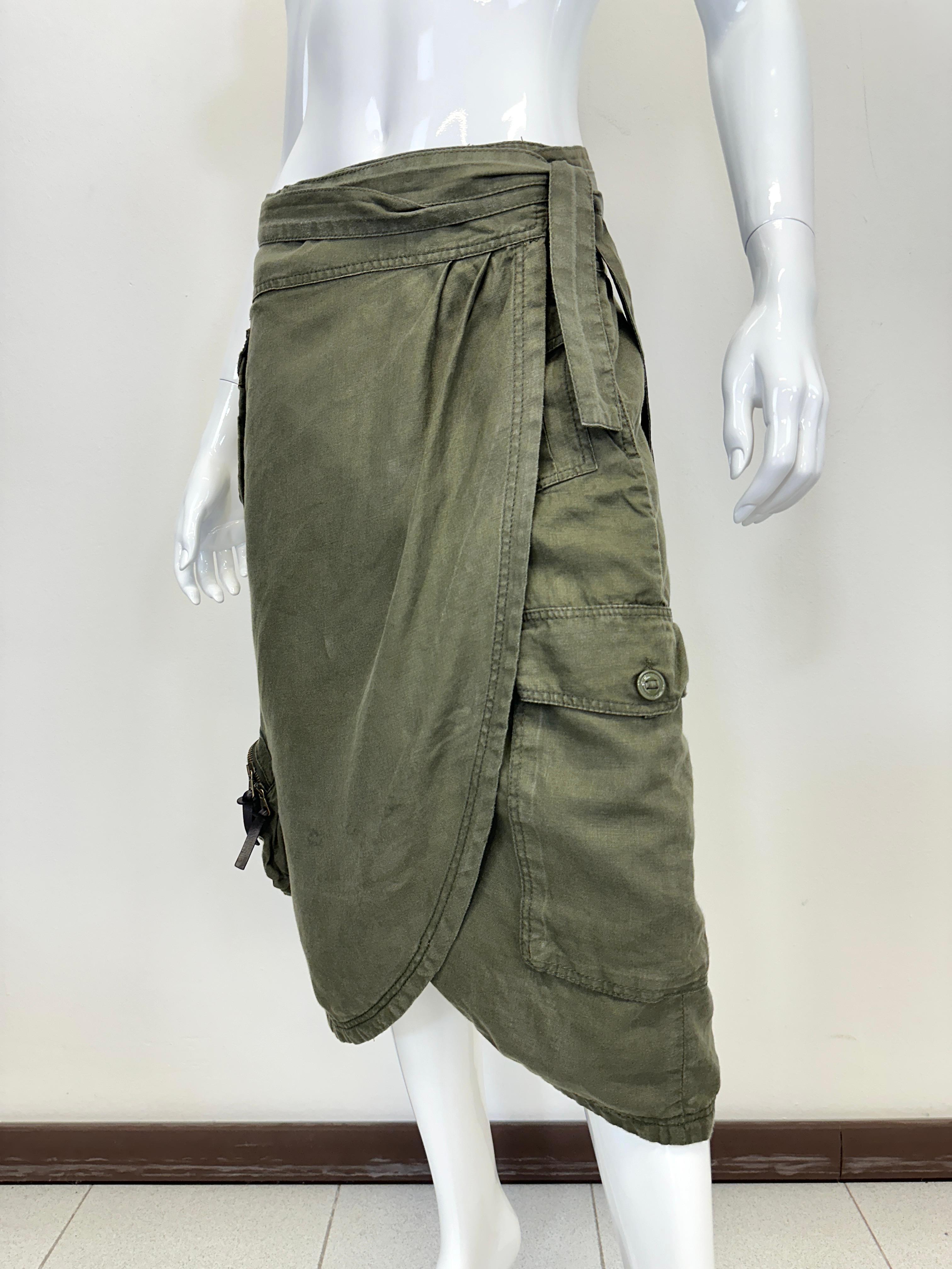 Women's S/S 2003 Dolce & Gabbana midi skirt with cargo military hunting pockets