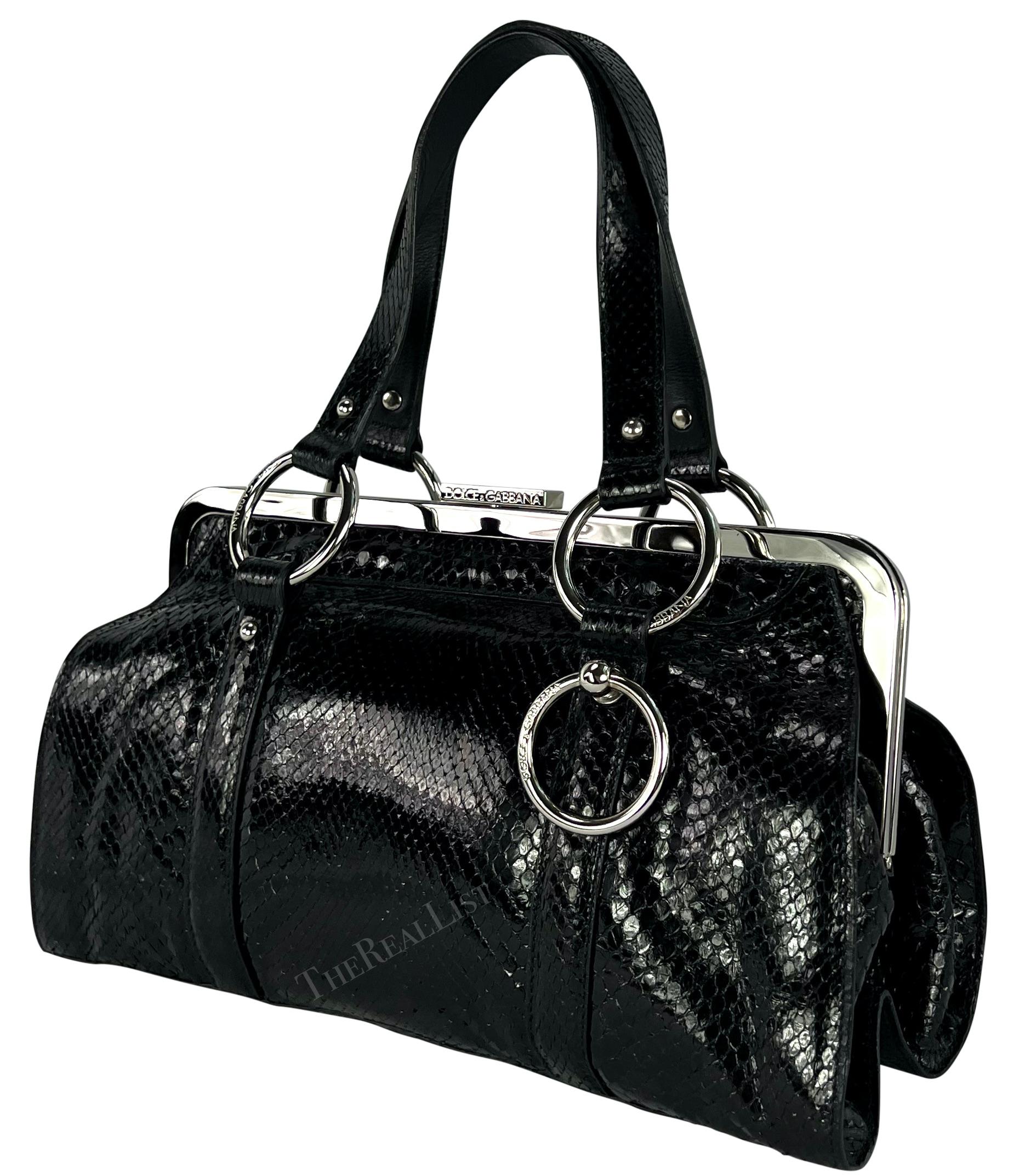 Women's S/S 2003 Dolce & Gabbana Runway Black Python Leather Ring Shoulder Bag For Sale