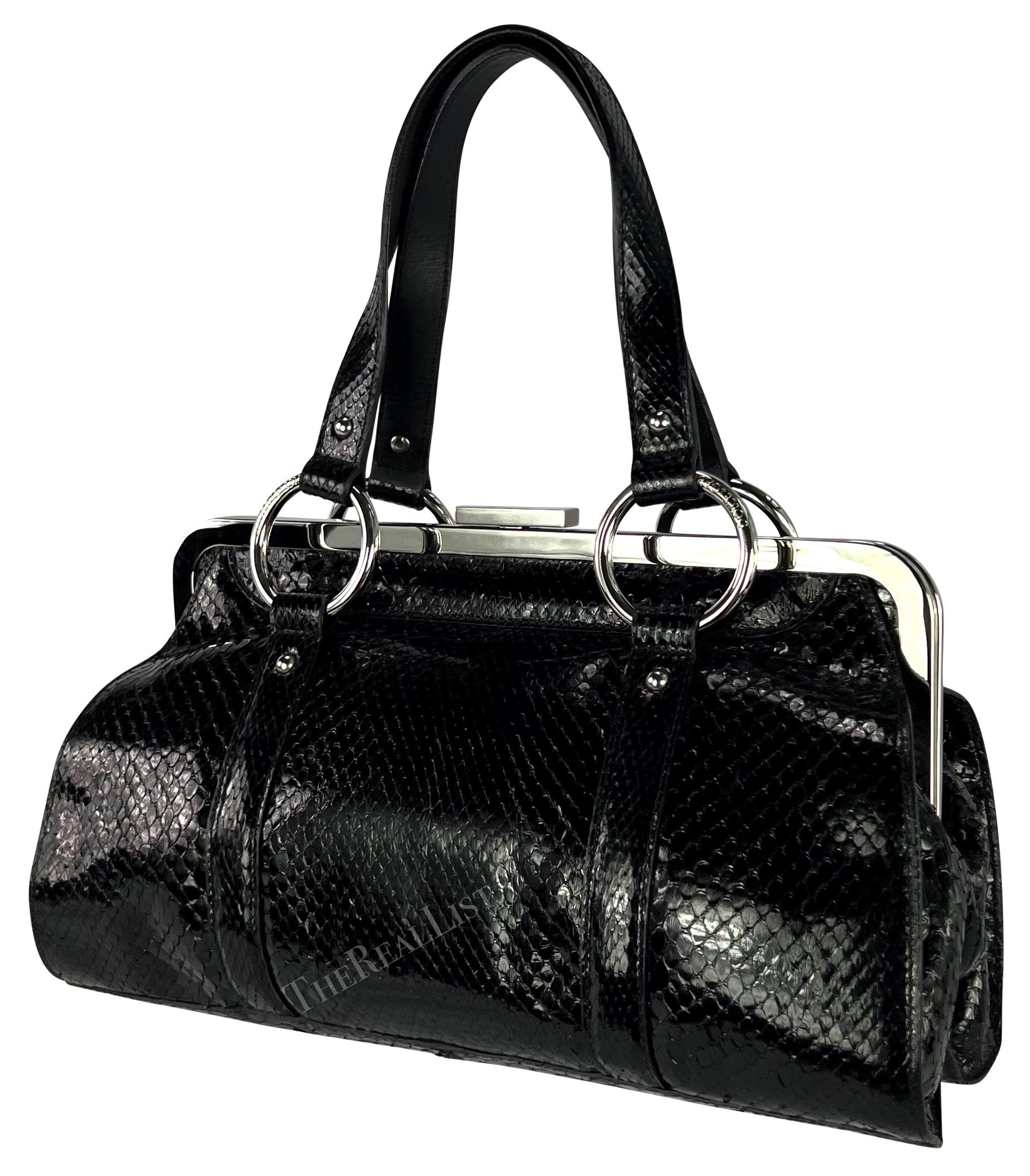 S/S 2003 Dolce & Gabbana Runway Black Python Leather Ring Shoulder Bag For Sale 5