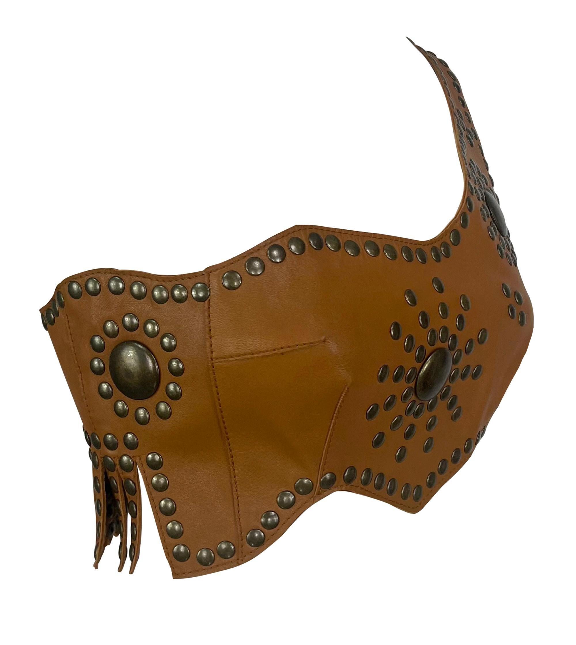 Dolce & Gabbana Runway S/S 2003 - Top asimmetrico con frange in pelle borchiata in vendita 5