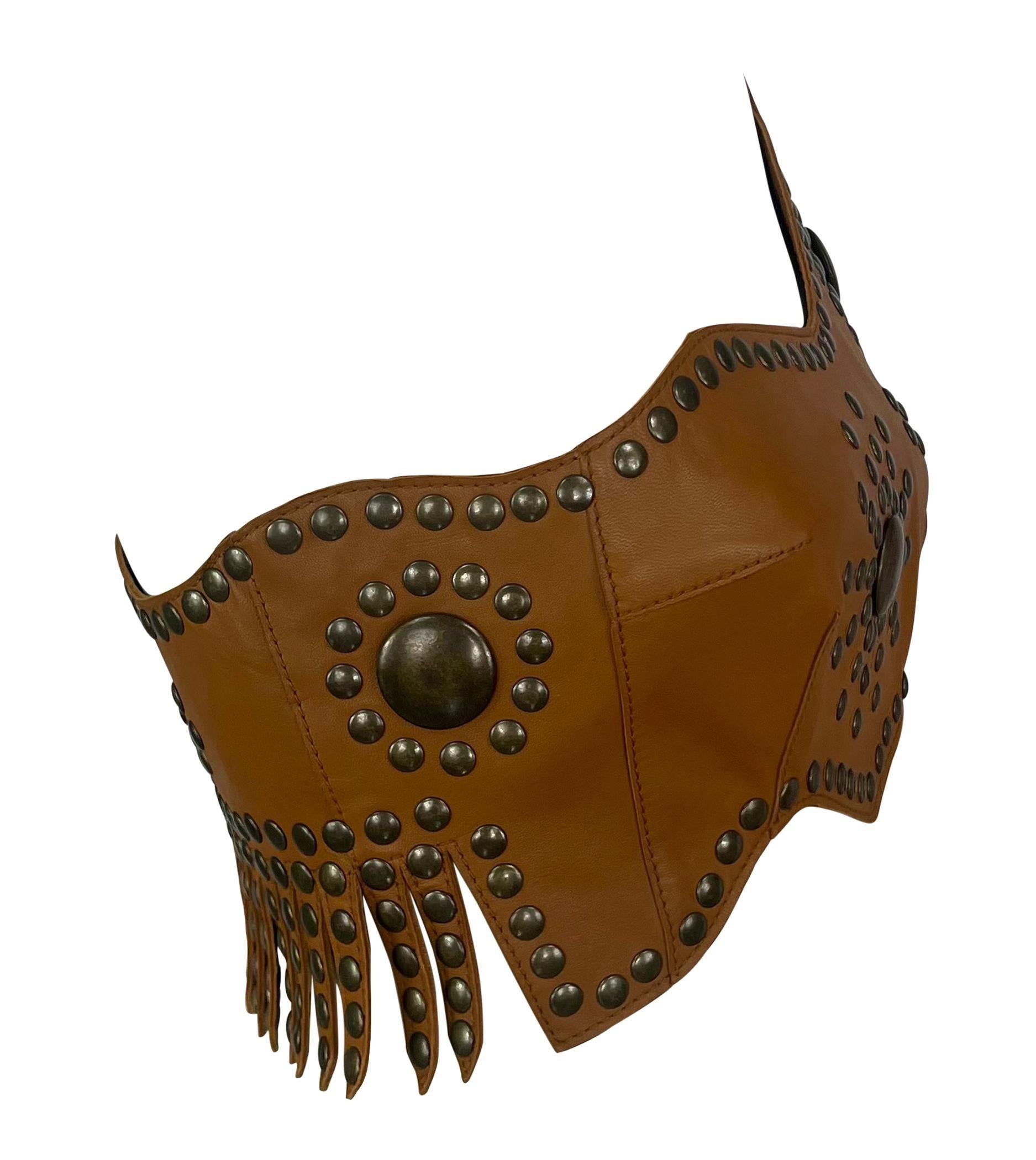 Dolce & Gabbana Runway S/S 2003 - Top asimmetrico con frange in pelle borchiata in vendita 4