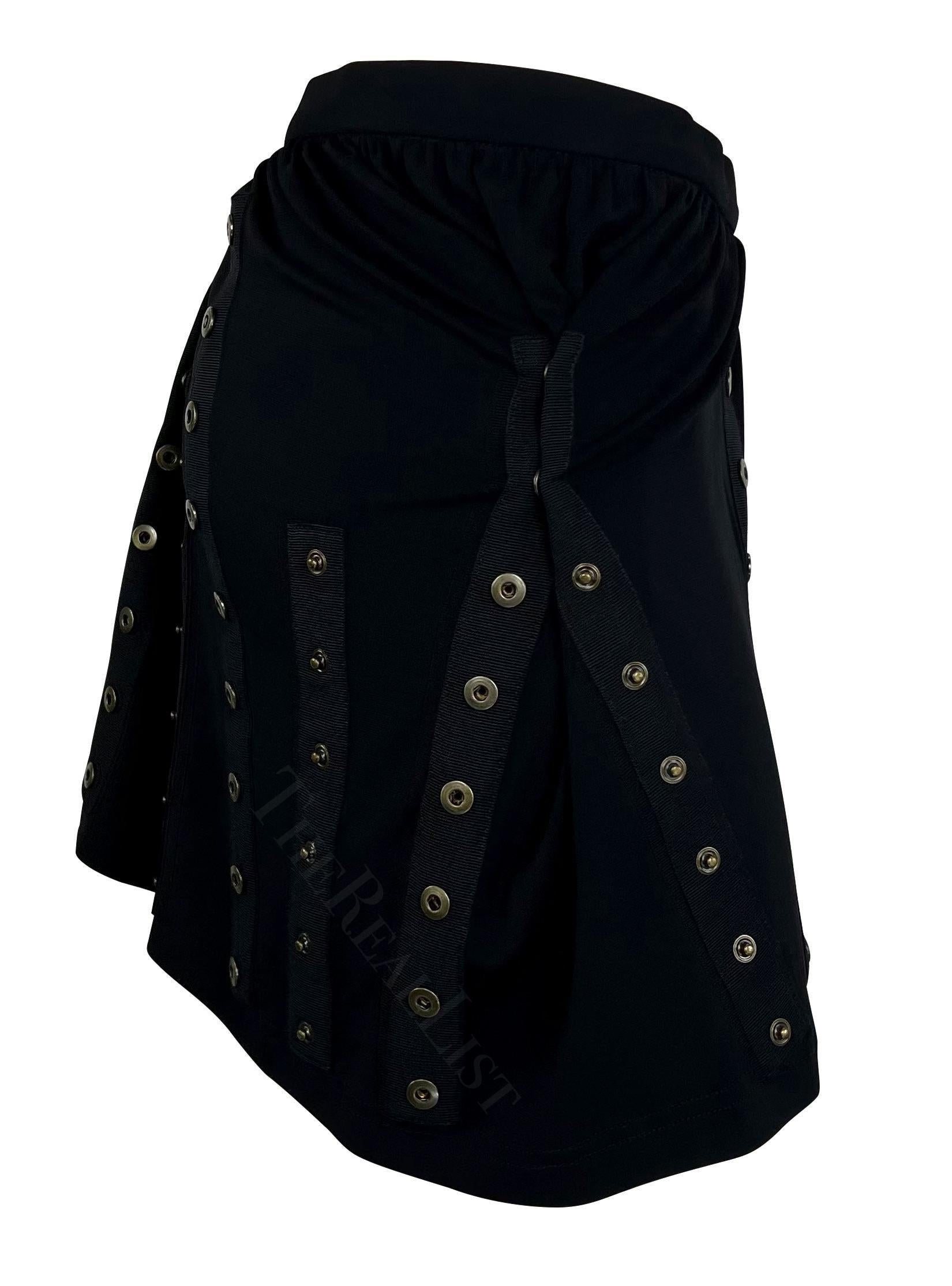 S/S 2003 Dolce & Gabbana 'Sex and Love Schwarzer Snap Wrap Stretch Jersey Minirock im Angebot 1