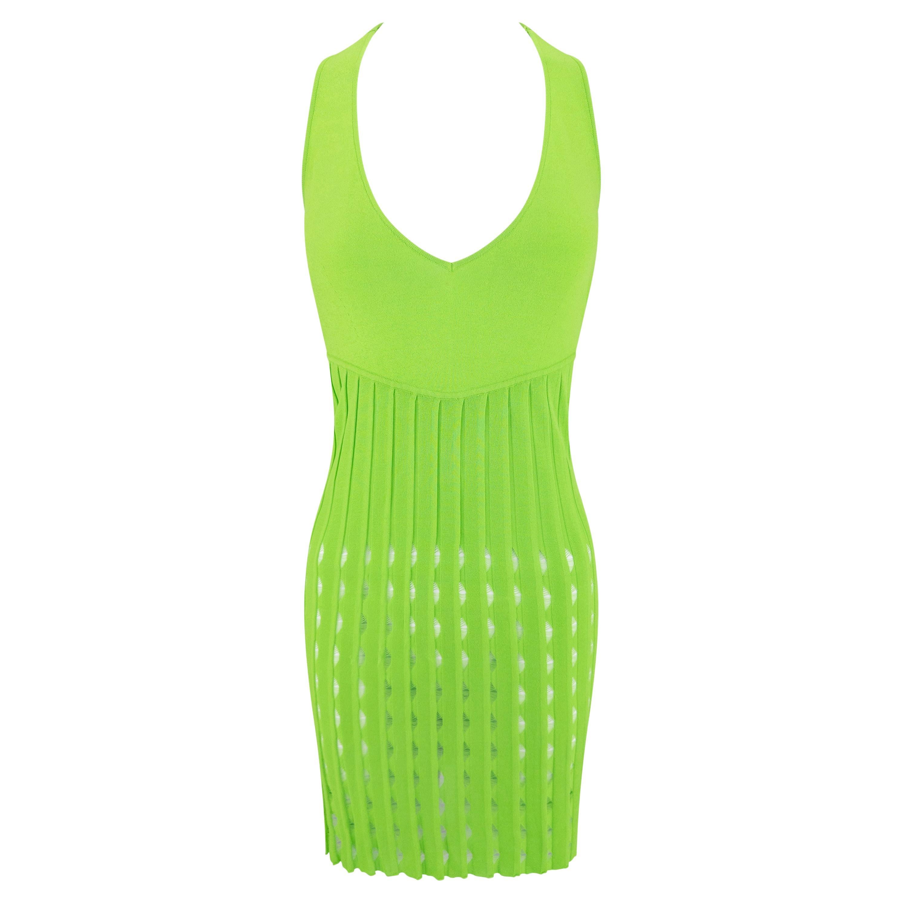 F/S 2003 Gianni Versace by Donatella Neongrünes Minikleid aus Stretch-Strick mit Ösen und Ösen
