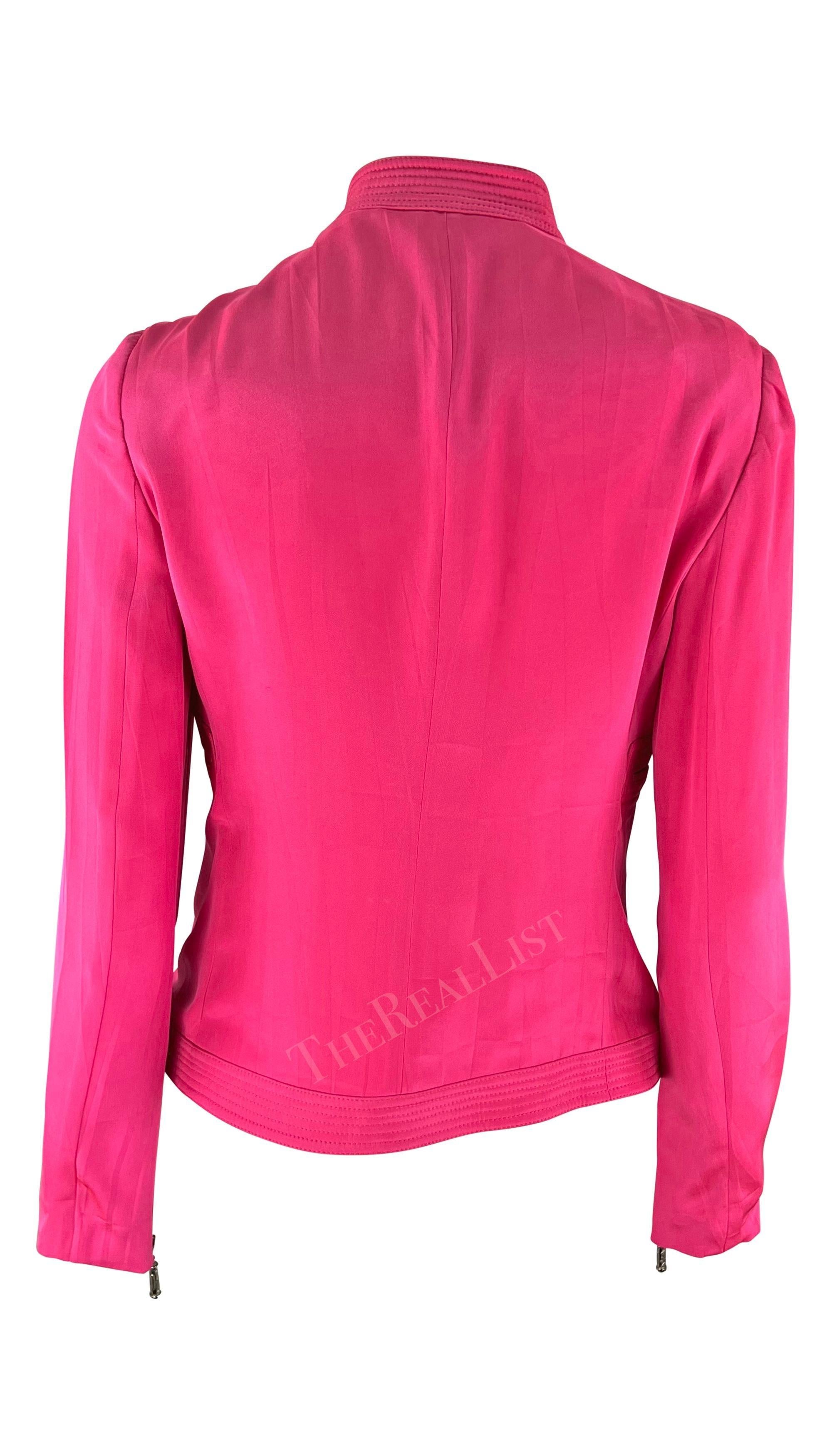 S/S 2003 Gianni Versace by Donatella Pasarela Chaqueta de manga larga rosa intenso en venta 2