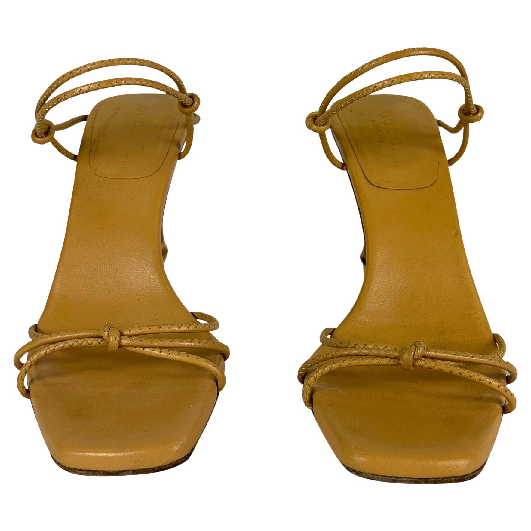 S/S 2003 Gucci by Tom Ford Bamboo Heel Lace Up Sandals Beige Leather 7B In Good Condition In West Hollywood, CA