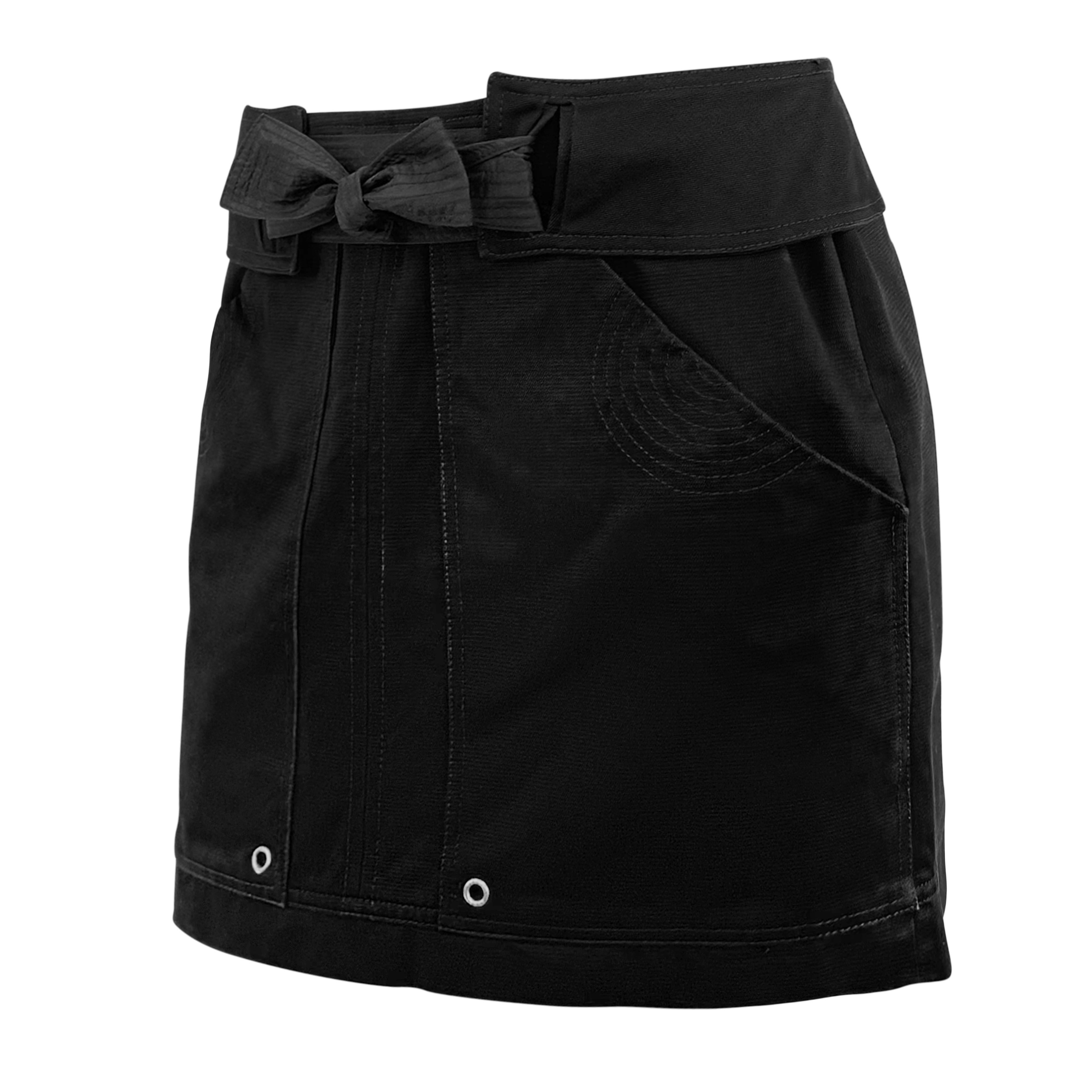 S/S 2003 Gucci by Tom Ford Black Cotton Twill Silk Belted Mini Skirt In Excellent Condition For Sale In West Hollywood, CA