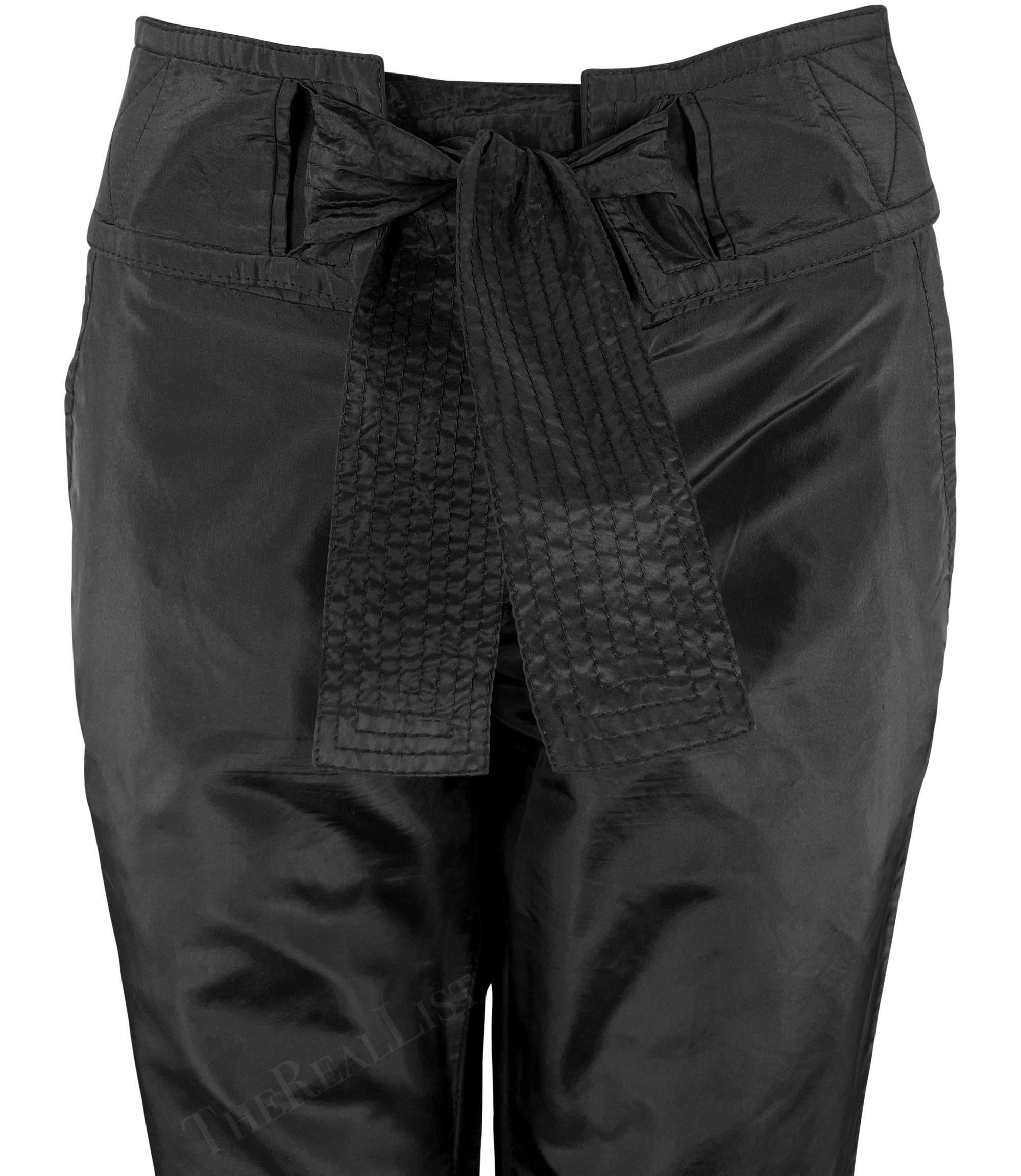 Noir S/S 2003 Pantalon à nouer à la taille en taffetas de soie noir Gucci by Tom Ford en vente