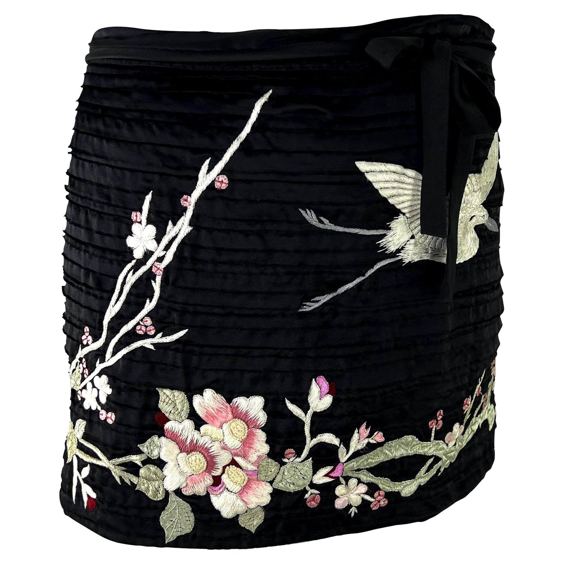 Black S/S 2003 Gucci by Tom Ford Japanese Cherry Blossom Embroidered Mini Wrap Skirt