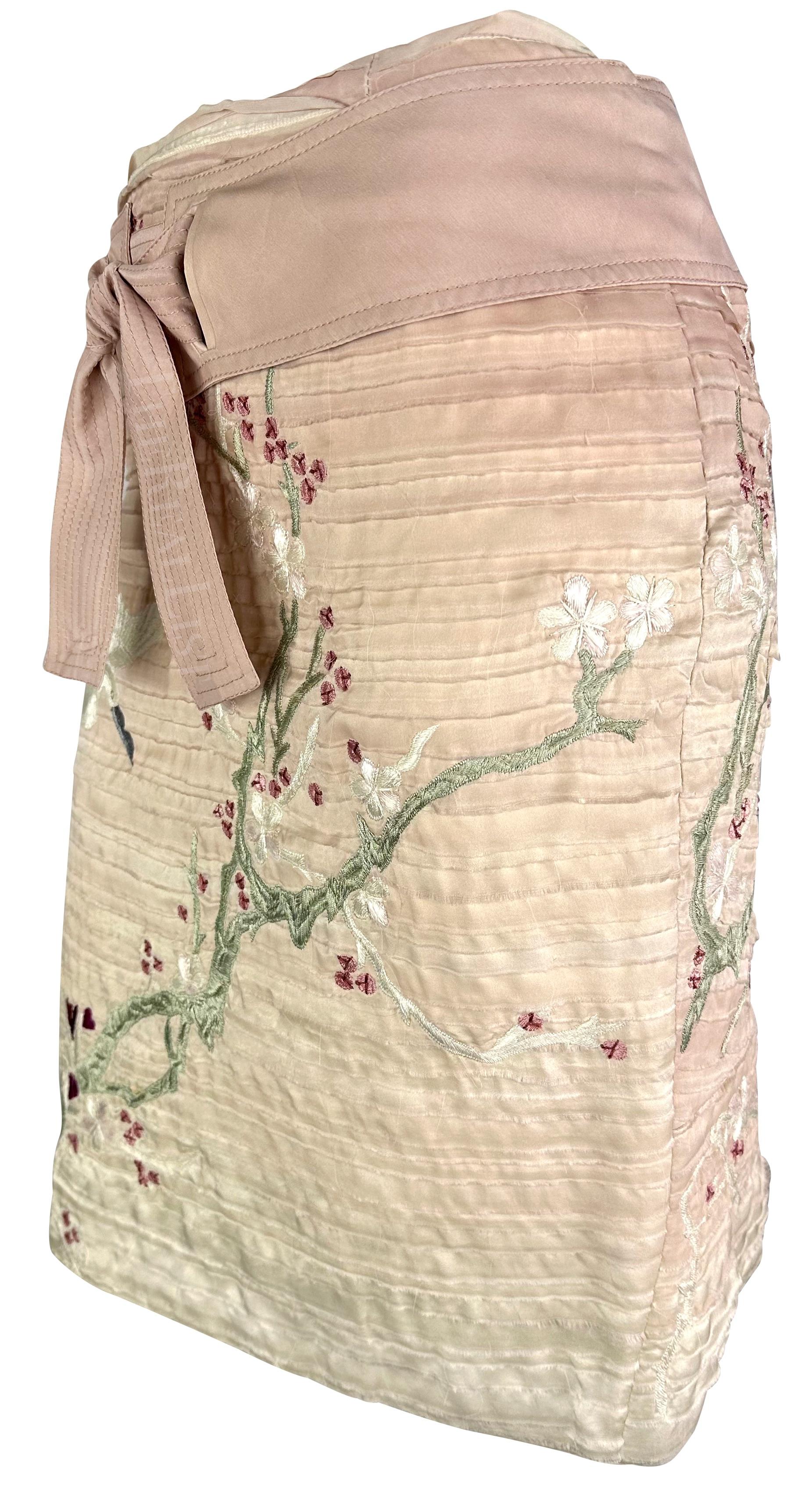S/S 2003 Gucci by Tom Ford  Light Pink Cherry Blossom Embroidered Mini Skirt For Sale 2