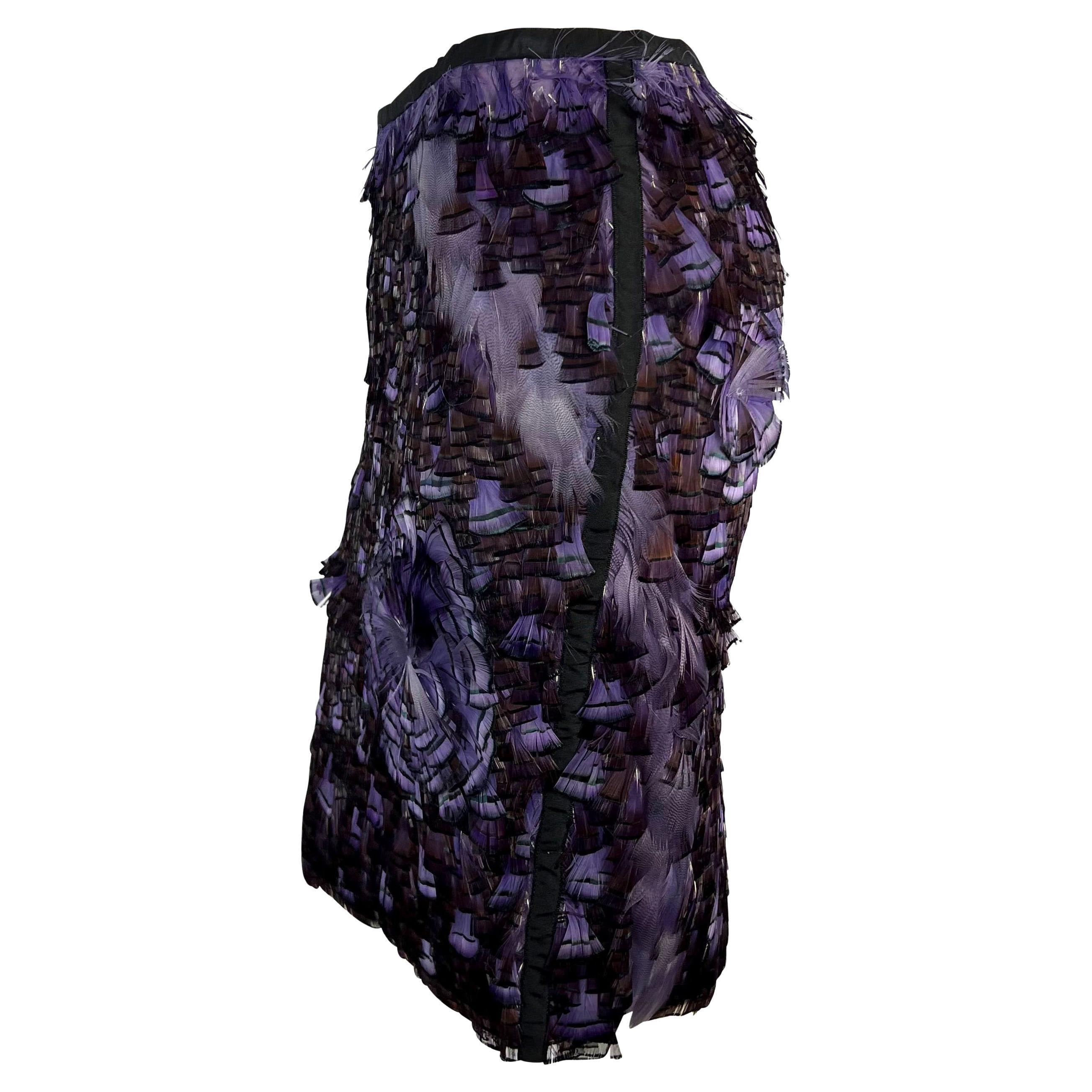 Nero Gonna in seta impreziosita da piume viola Gucci by Tom Ford P/E 2003 in vendita