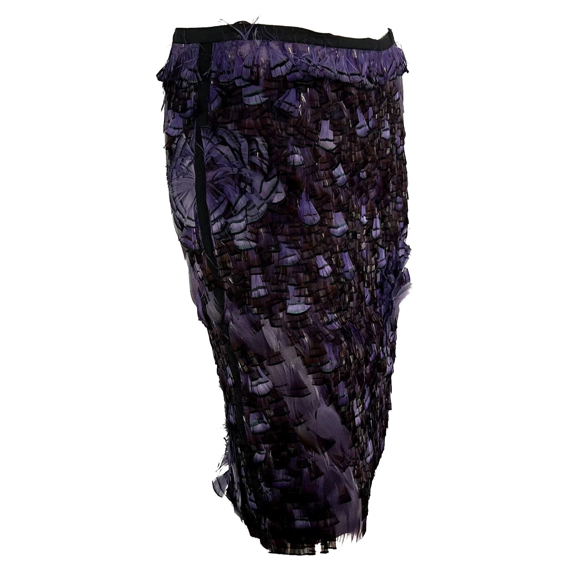 S/S 2003 Gucci by Tom Ford Purple Feather Embellished Silk Skirt  In Good Condition For Sale In West Hollywood, CA