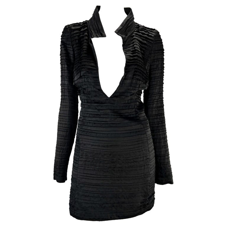 S/S 2003 Gucci by Tom Ford Runway Black Raw Ribbon Plunging Mini Dress In Good Condition For Sale In Philadelphia, PA