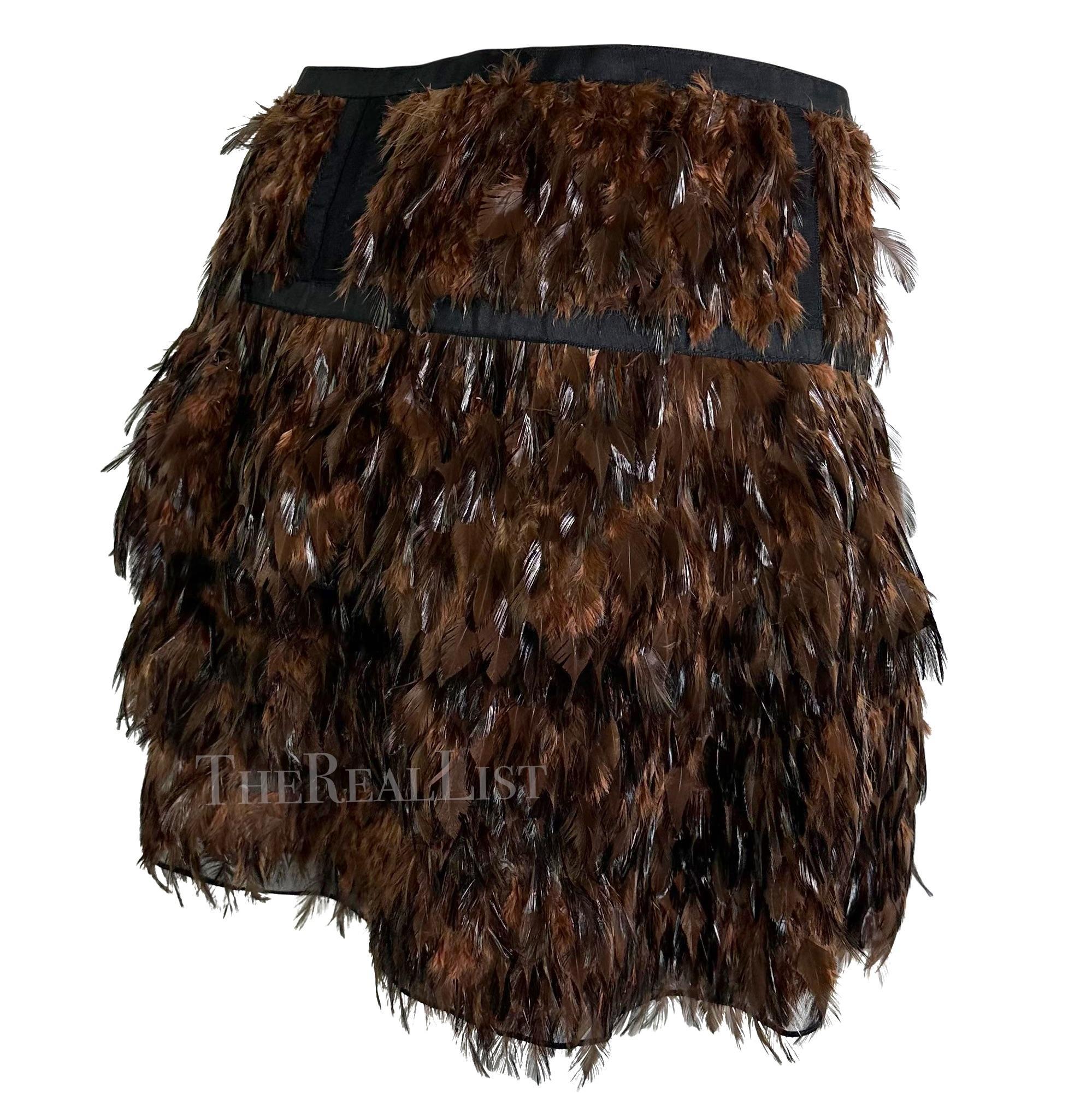 S/S 2003 Gucci for Tom Ford Laufsteg Brauner, federleichter, durchsichtiger Seidenrock im Angebot 5