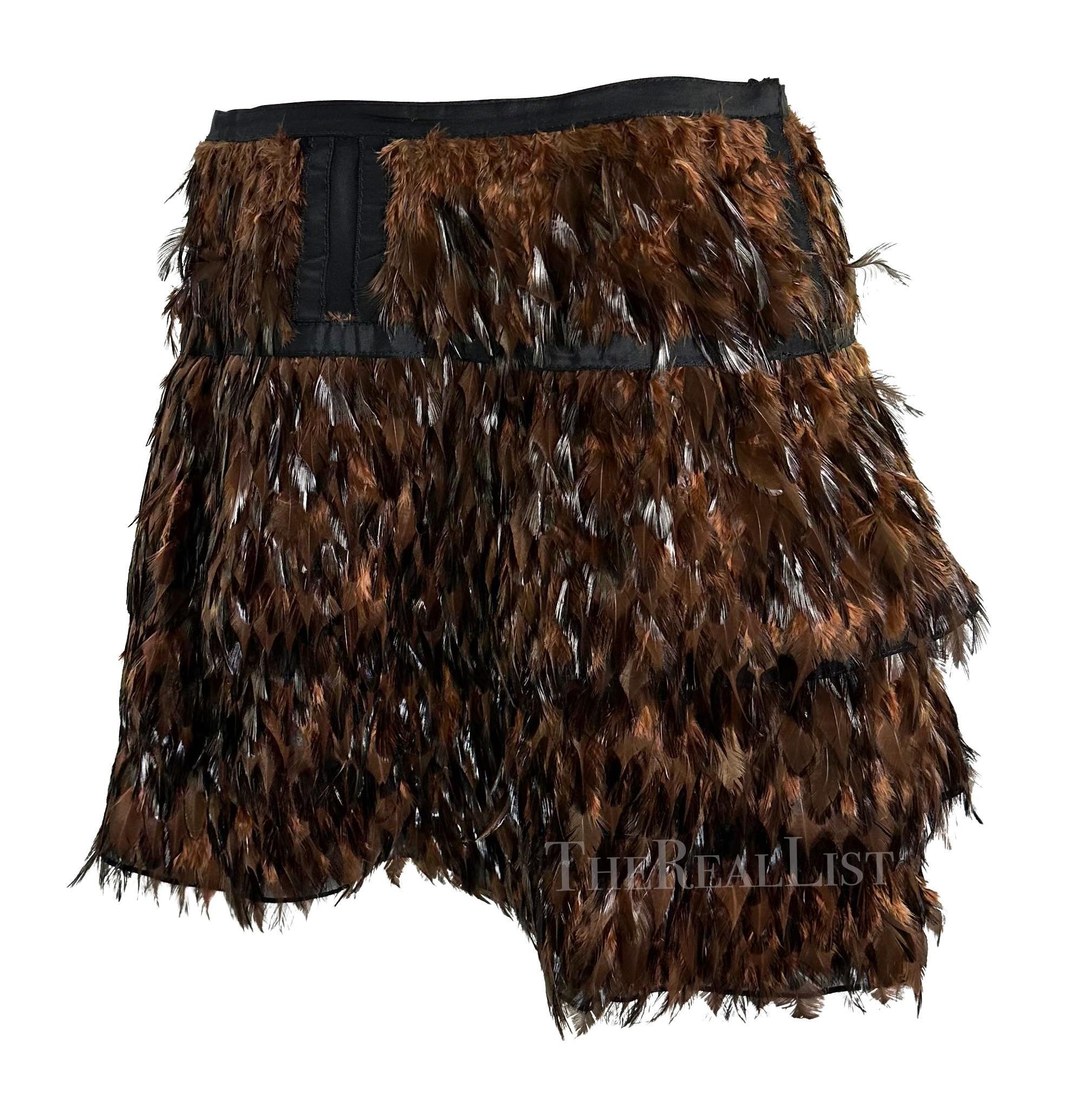 S/S 2003 Gucci for Tom Ford Laufsteg Brauner, federleichter, durchsichtiger Seidenrock im Zustand „Hervorragend“ im Angebot in West Hollywood, CA