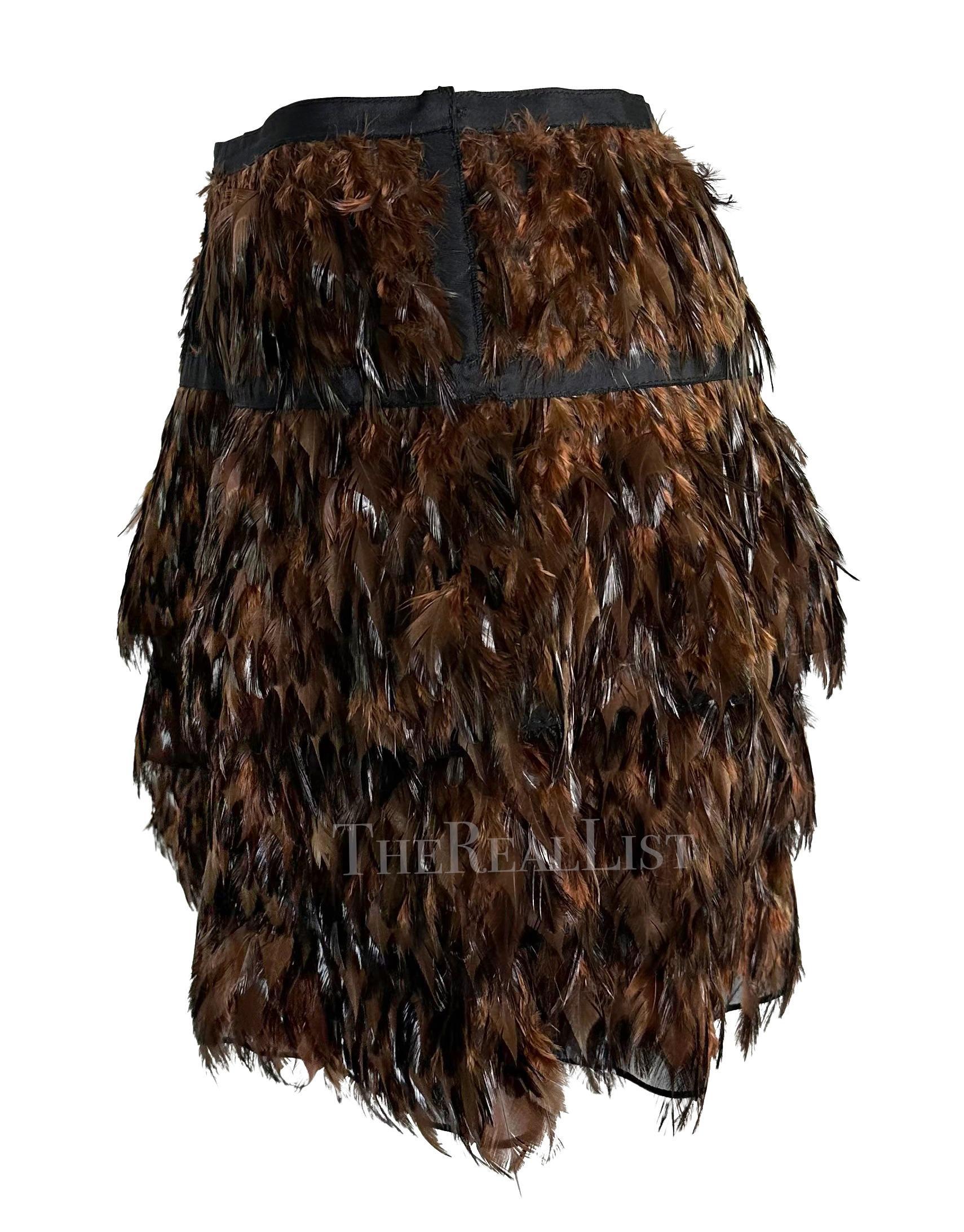 S/S 2003 Gucci for Tom Ford Laufsteg Brauner, federleichter, durchsichtiger Seidenrock im Angebot 1
