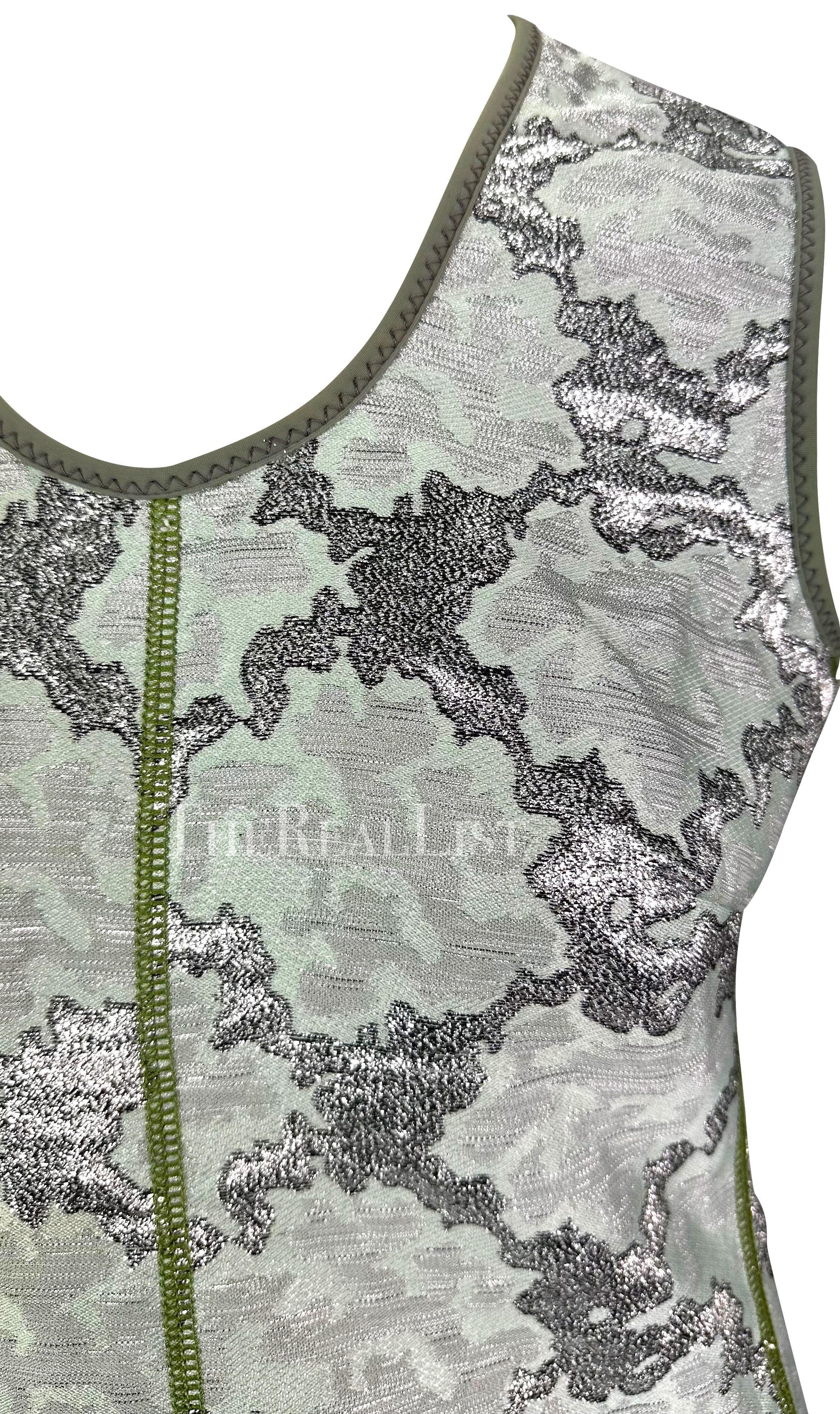 Prada - Robe courte en jacquard métallique vert aqua et argenté, printemps-été 2003 Bon état - En vente à West Hollywood, CA