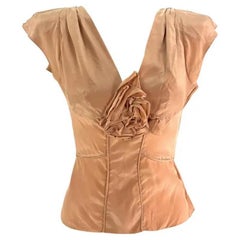 S/S 2003 Yves Saint Laurent by Tom Ford Top con volante floral de seda beige