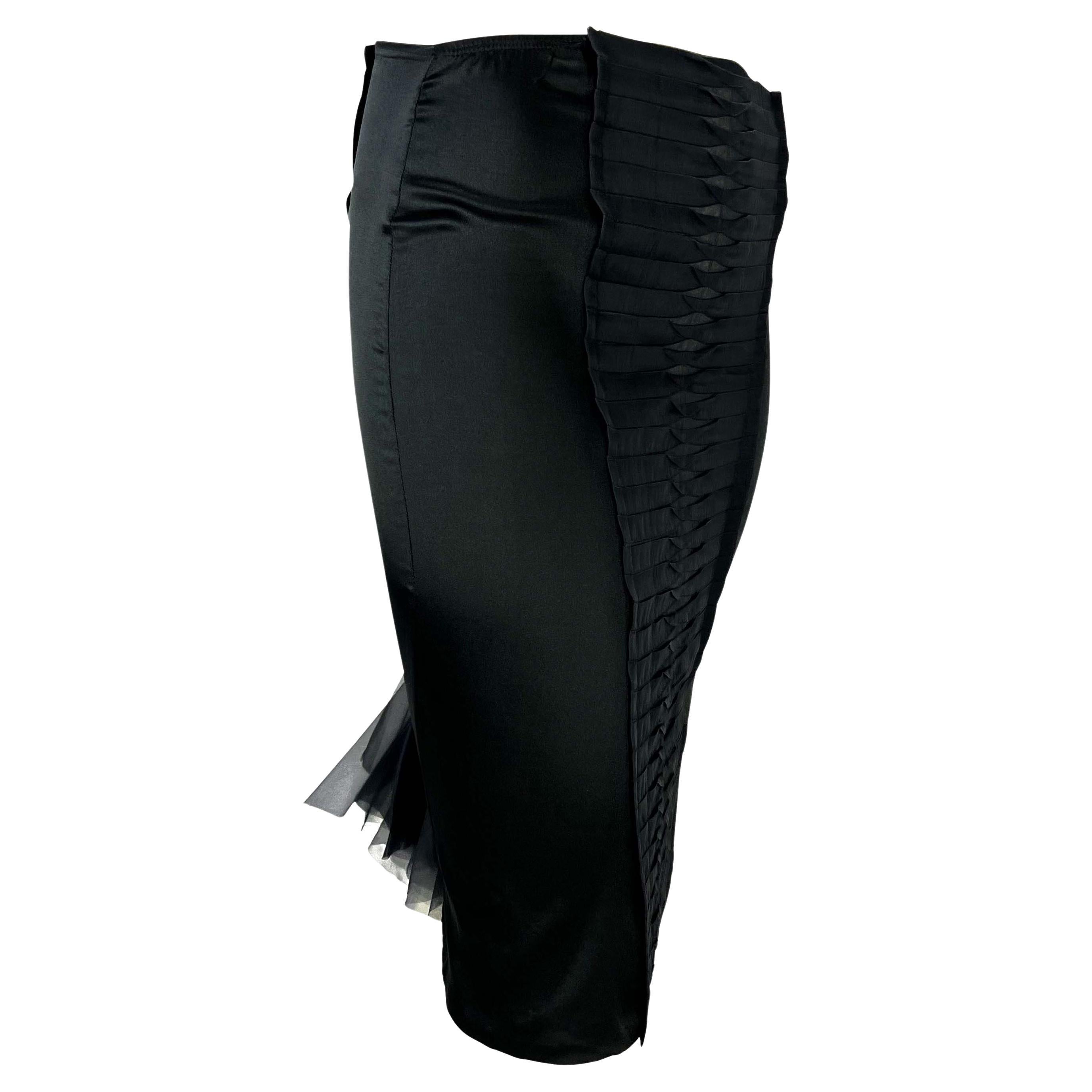 S/S 2004 Gucci by Tom Ford - Jupe moulante plissée et effilée noire Pour femmes en vente