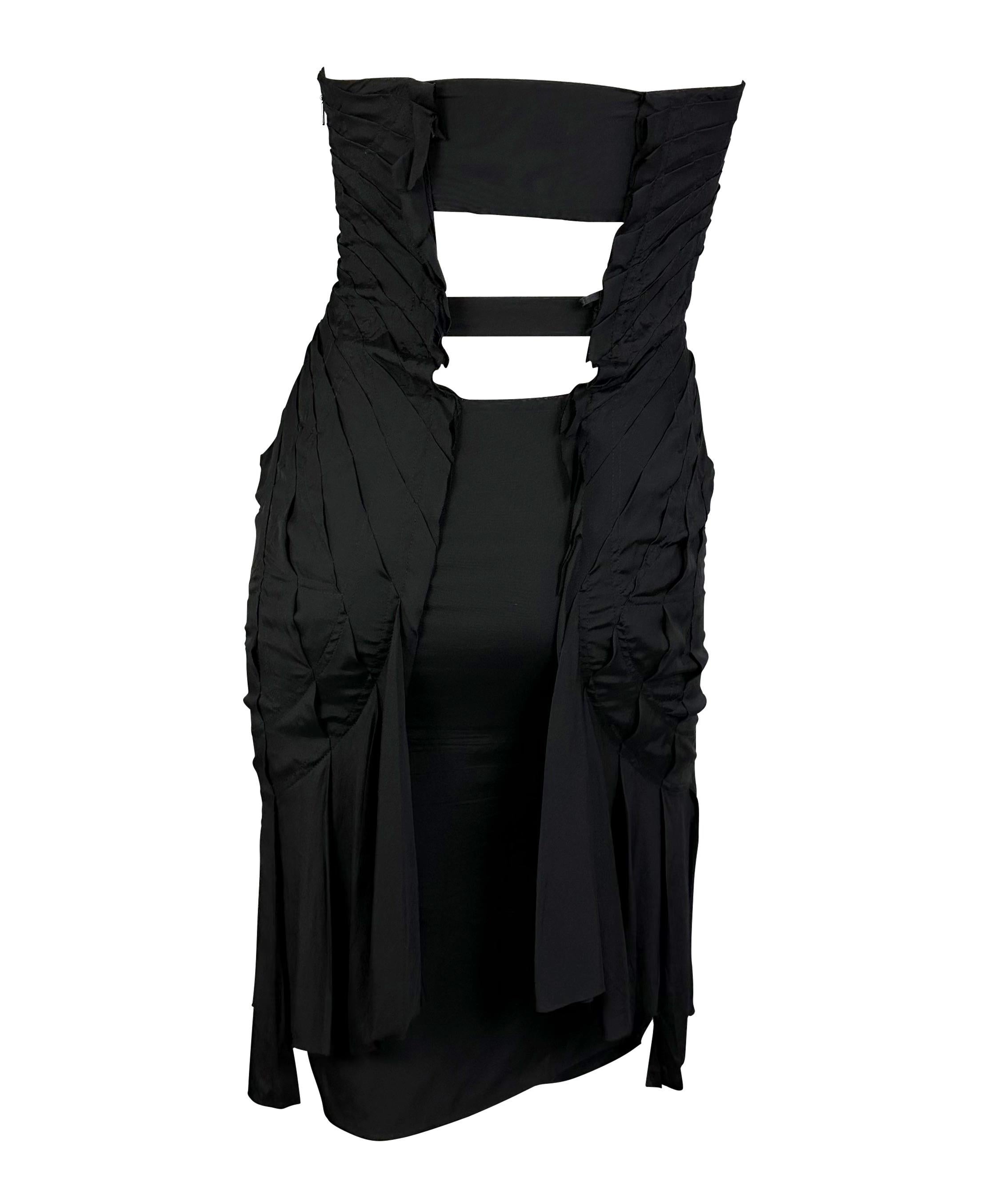 S/S 2004 Gucci by Tom Ford Fan Pleated Silk Ribbon Cutout Black Strapless Dress For Sale 1