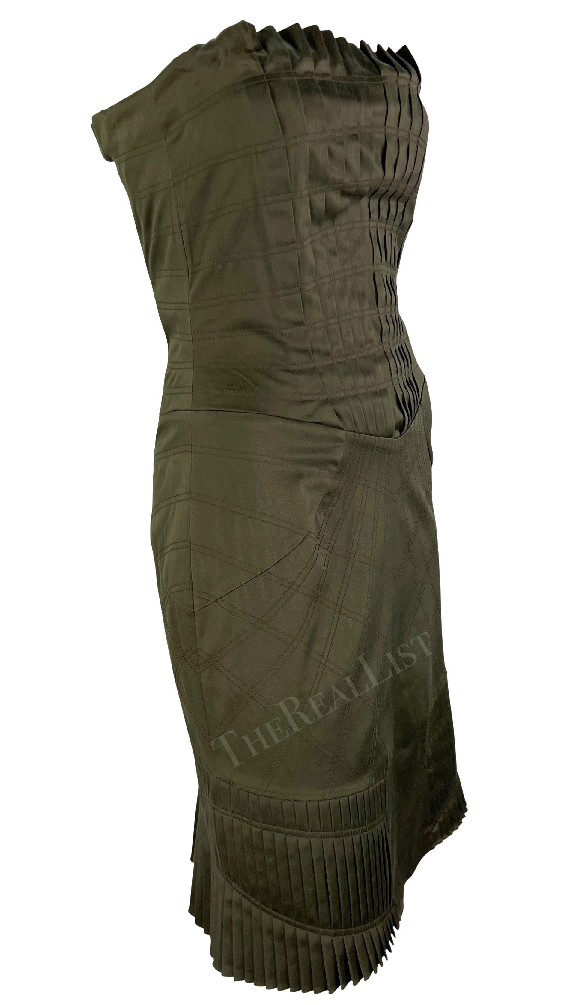 S/S 2004 Gucci by Tom Ford Olive Green Fan Pleated Strapless Mini Dress For Sale 2