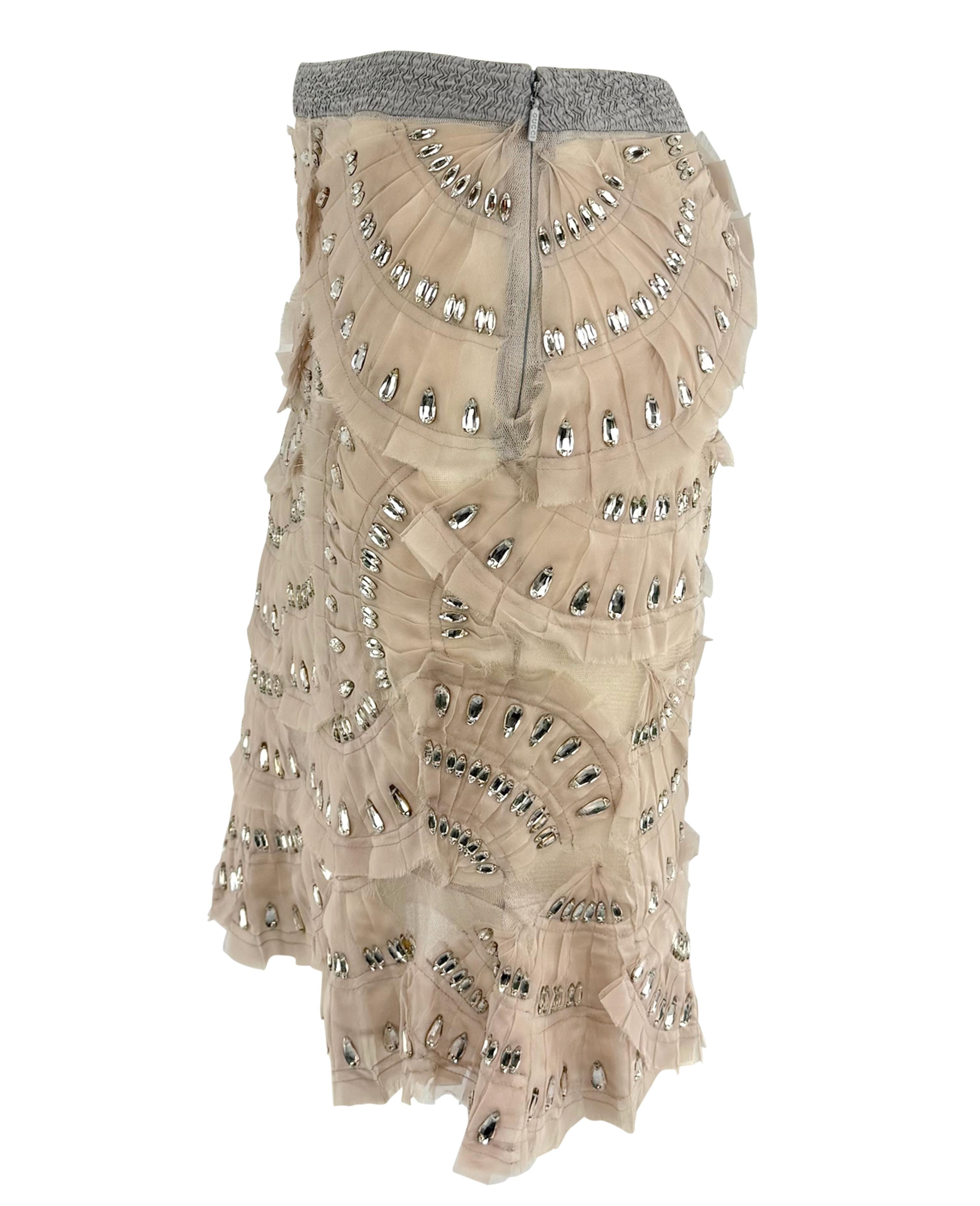 Femenino o masculino S/S 2004 Gucci by Tom Ford Runway Pale Pink Fan Pleated Silk Rhinestone Skirt en venta