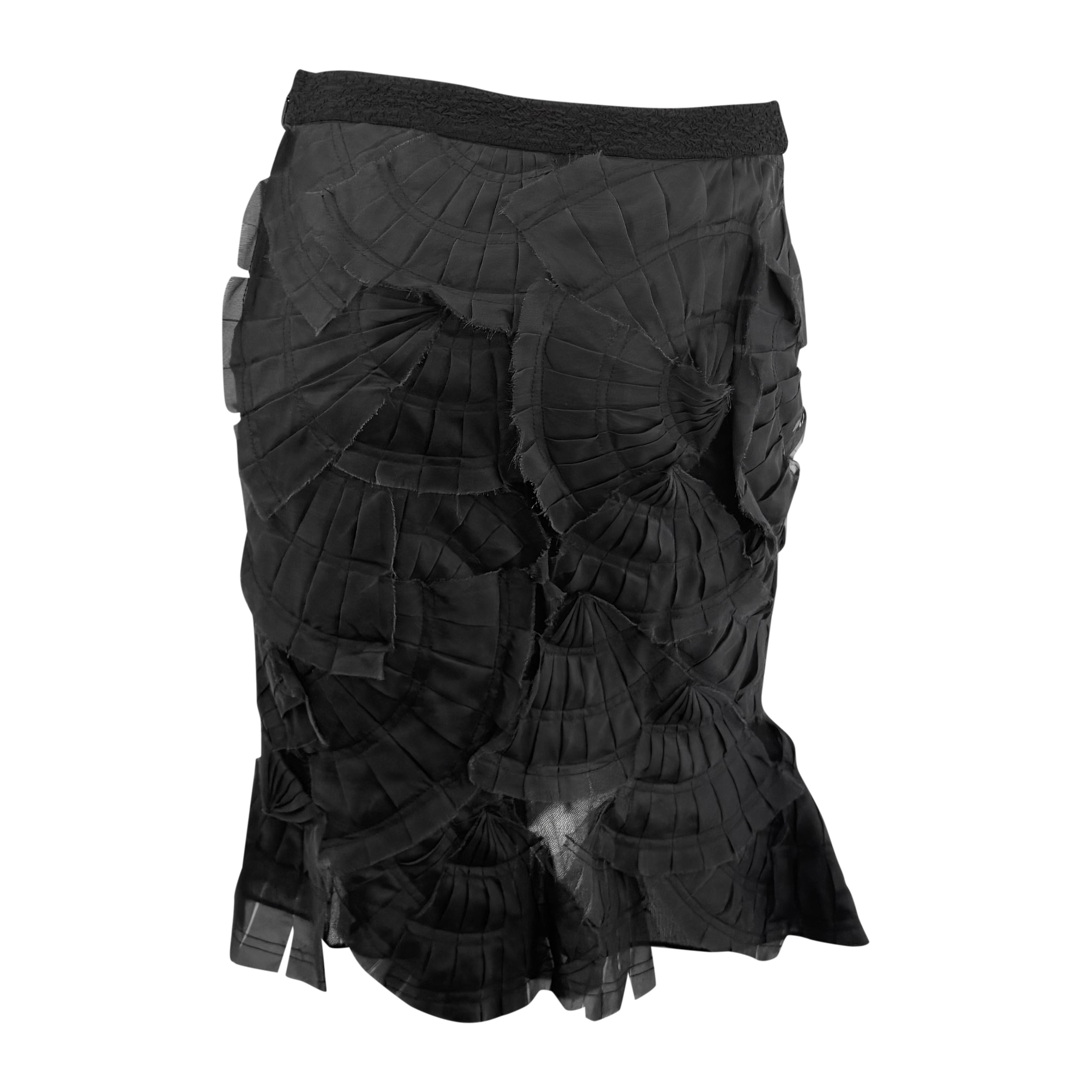 S/S 2004 Gucci by Tom Ford Runway Sheer Black Fan Pleated Silk Pencil Skirt For Sale 2