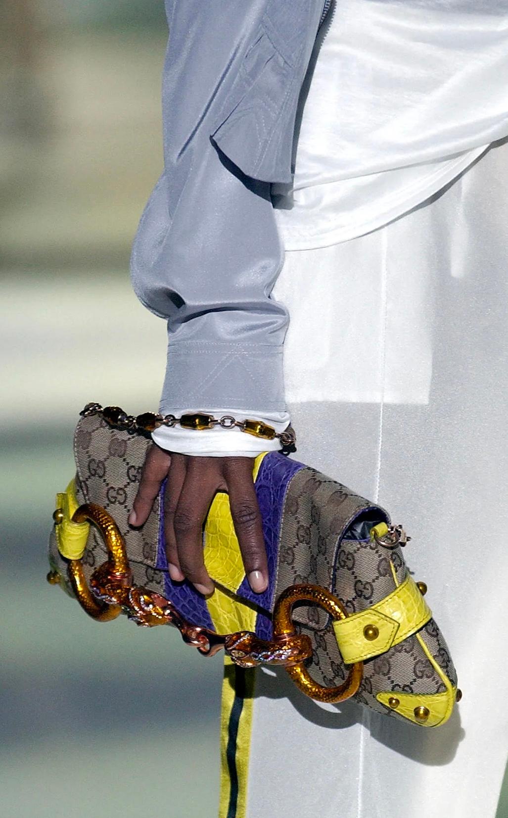 S/S 2004 Gucci by Tom Ford Yellow Alligator Serpent Horsebit Small Shoulder Bag For Sale 3