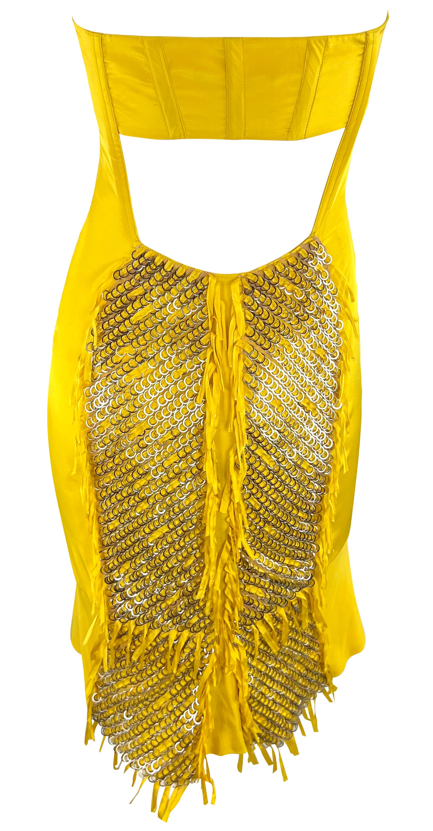 S/S 2004 Gucci by Tom Ford Yellow Strapless Metal Ring Runway Ad Mini Dress en vente 6