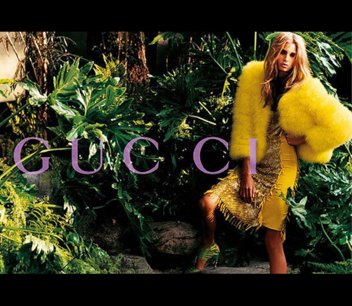 S/S 2004 Gucci by Tom Ford Yellow Strapless Metal Ring Runway Ad Mini Dress Bon état - En vente à West Hollywood, CA