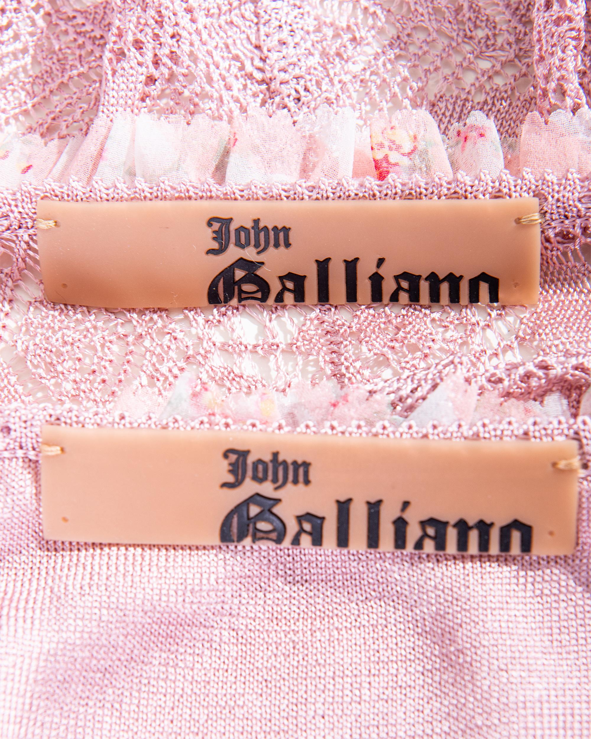 John Galliano, ensemble trois pièces cardigan, débardeur et jupe imprimé floral, P/E 2004 en vente 15