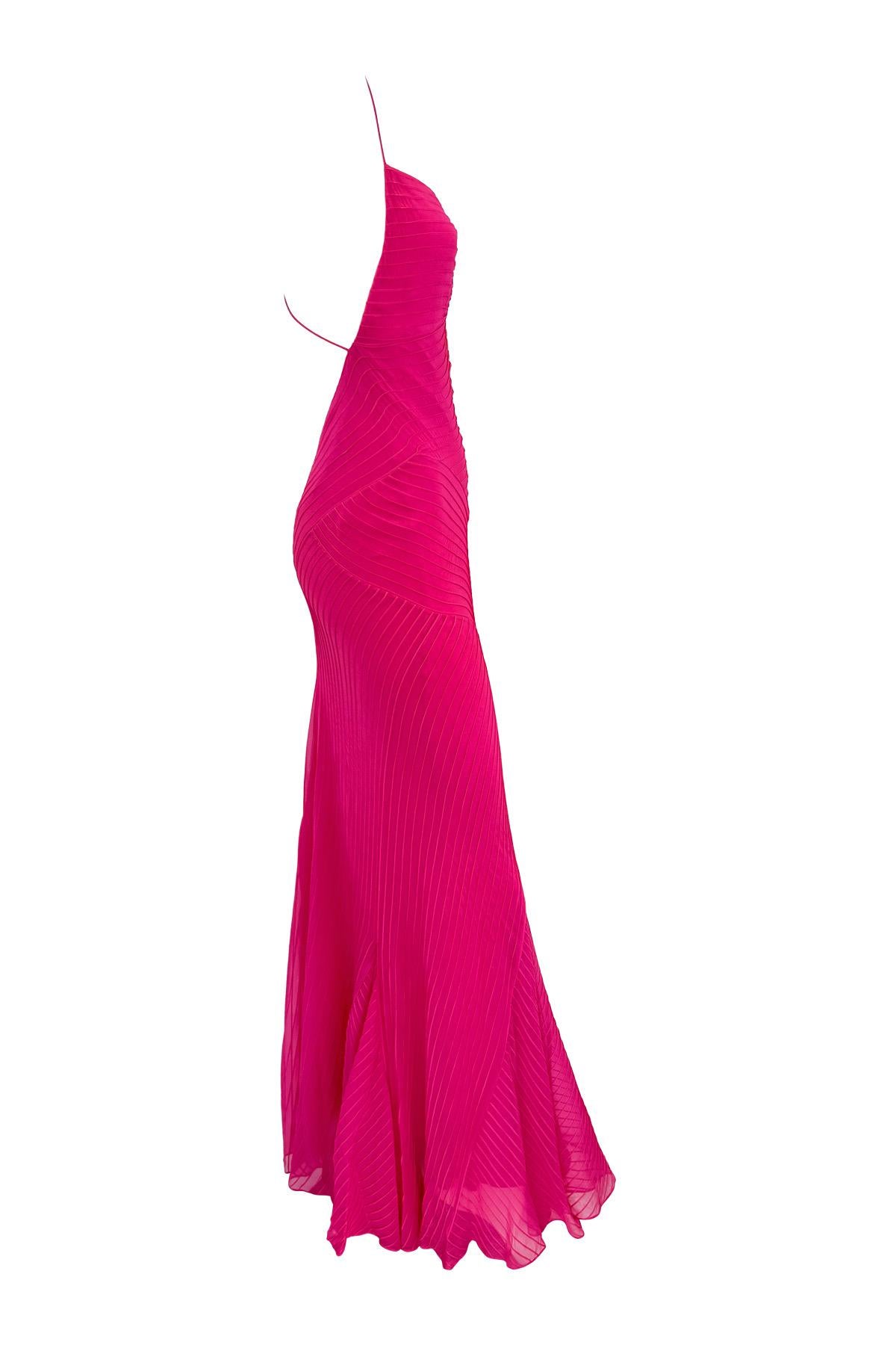 Pasarela Ralph Lauren S/S 2004 Vestido sin espalda en gasa de seda transparente rosa intenso en venta 6