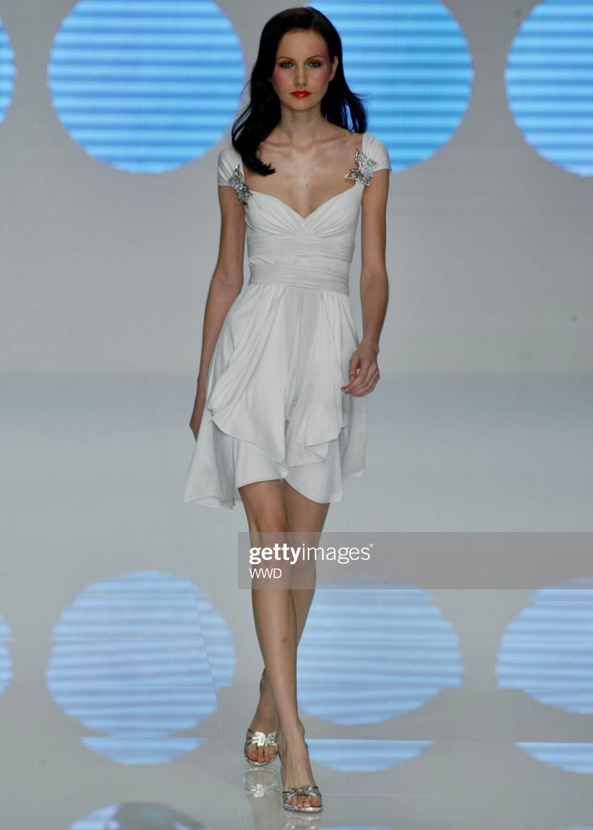 S/S 2004 Valentino Garavani Runway Ad Ruched Off-White Flare Dress For Sale 6