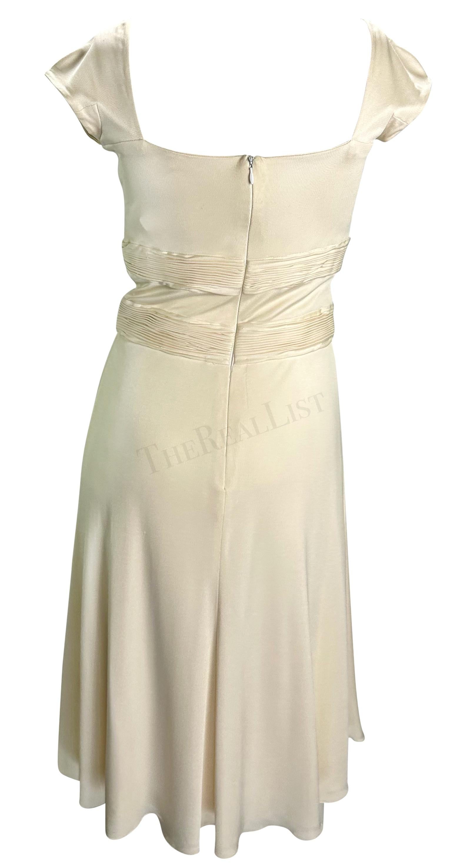 S/S 2004 Valentino Garavani Runway Ad Ruched Off-White Flare Dress For Sale 3