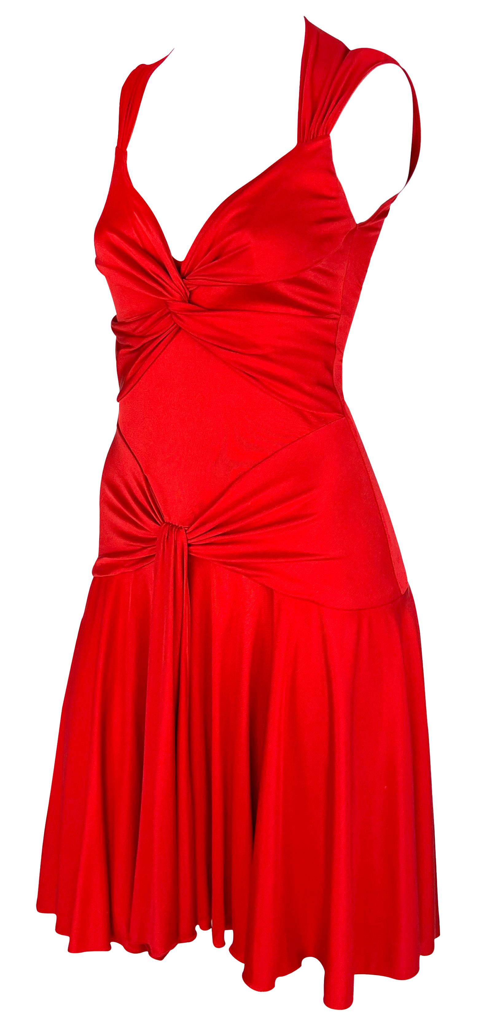 S/S 2004 Valentino Garavani Runway Red Silk Bodycon Flare Mini Dress For Sale 1